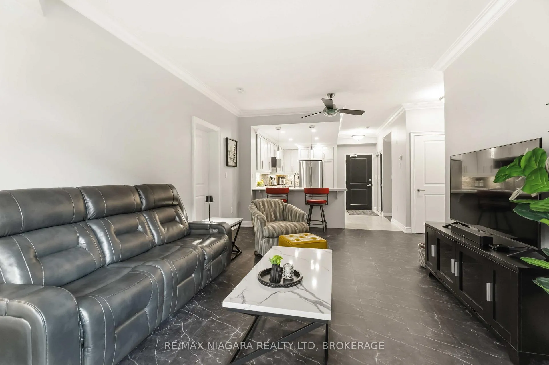 Photo 9 of Unit 107, 125 Wilson Street W, Hamilton, Ancaster — HOMEH
