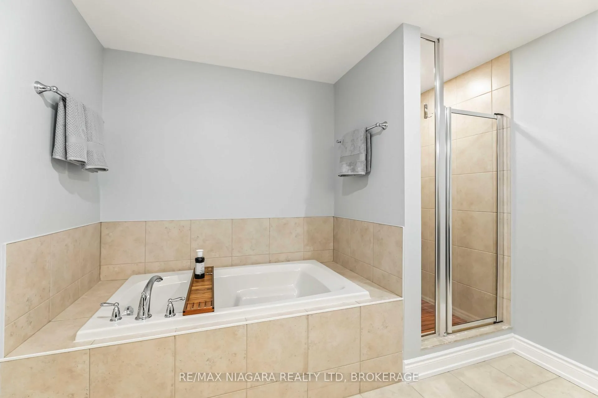 Photo 23 of Unit 107, 125 Wilson Street W, Hamilton, Ancaster — HOMEH