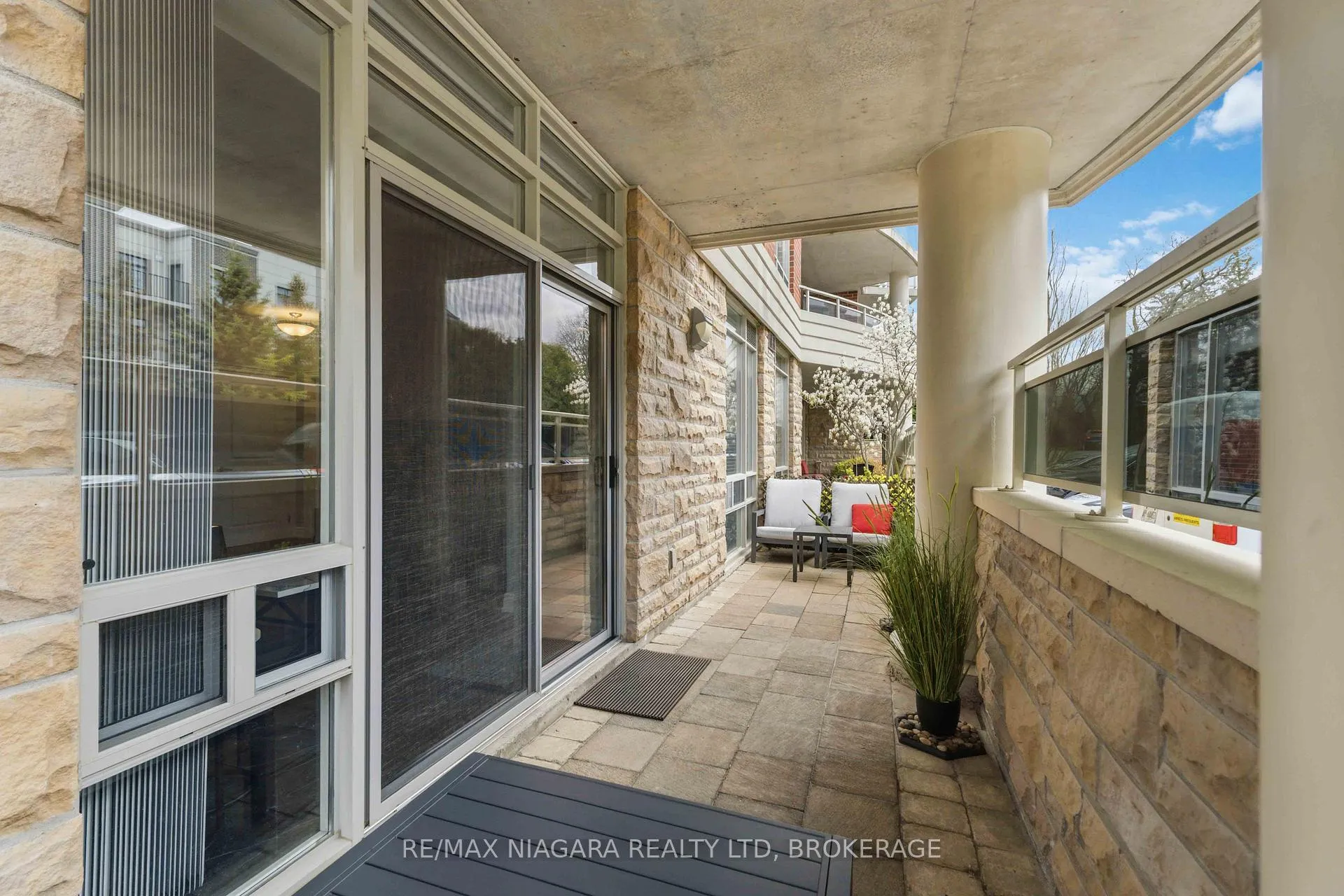 Photo 36 of Unit 107, 125 Wilson Street W, Hamilton, Ancaster — HOMEH