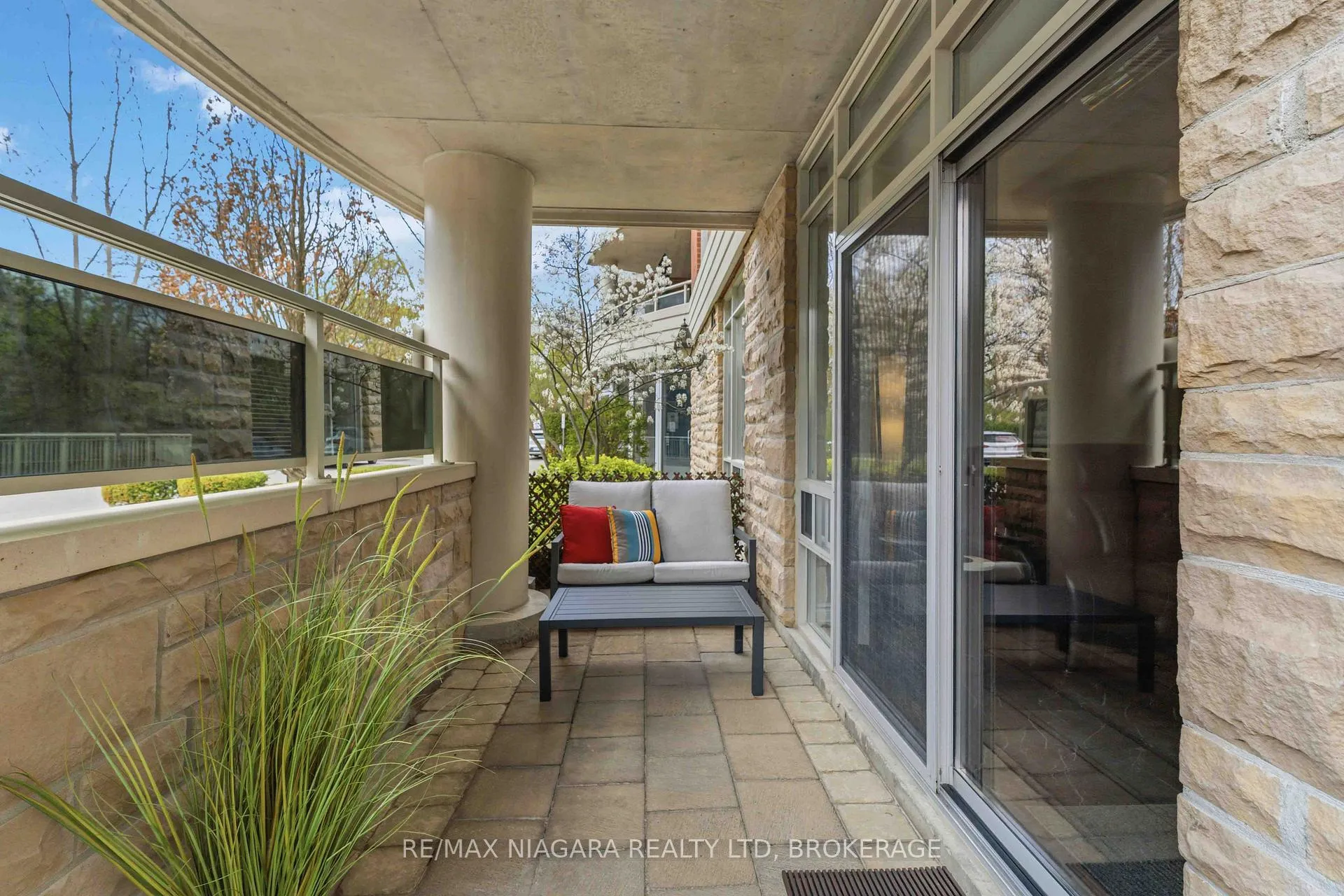 Photo 37 of Unit 107, 125 Wilson Street W, Hamilton, Ancaster — HOMEH