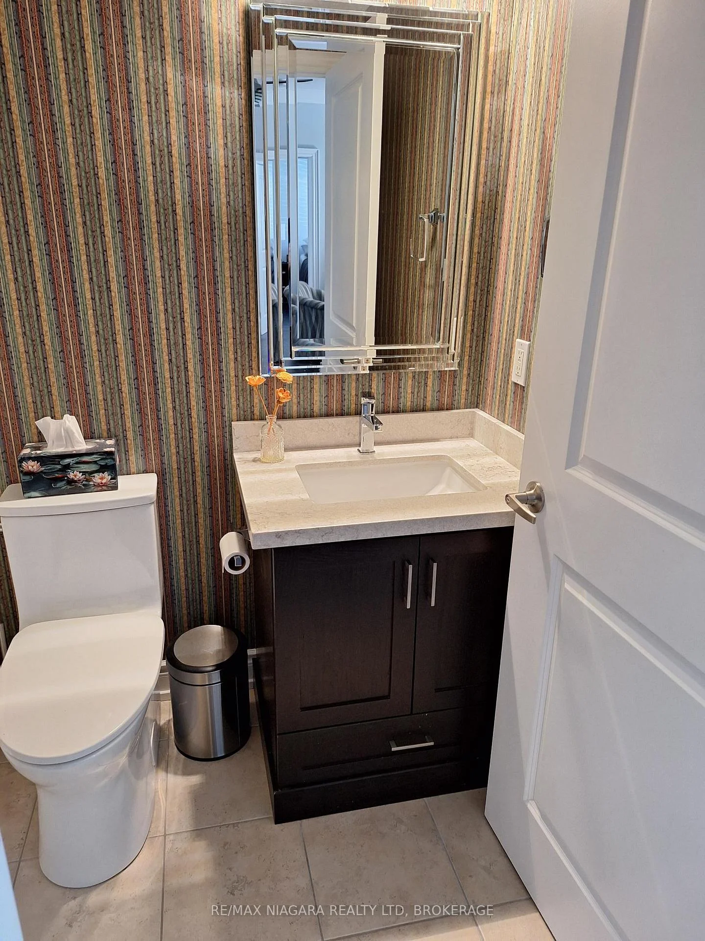 Photo 28 of Unit 107, 125 Wilson Street W, Hamilton, Ancaster — HOMEH