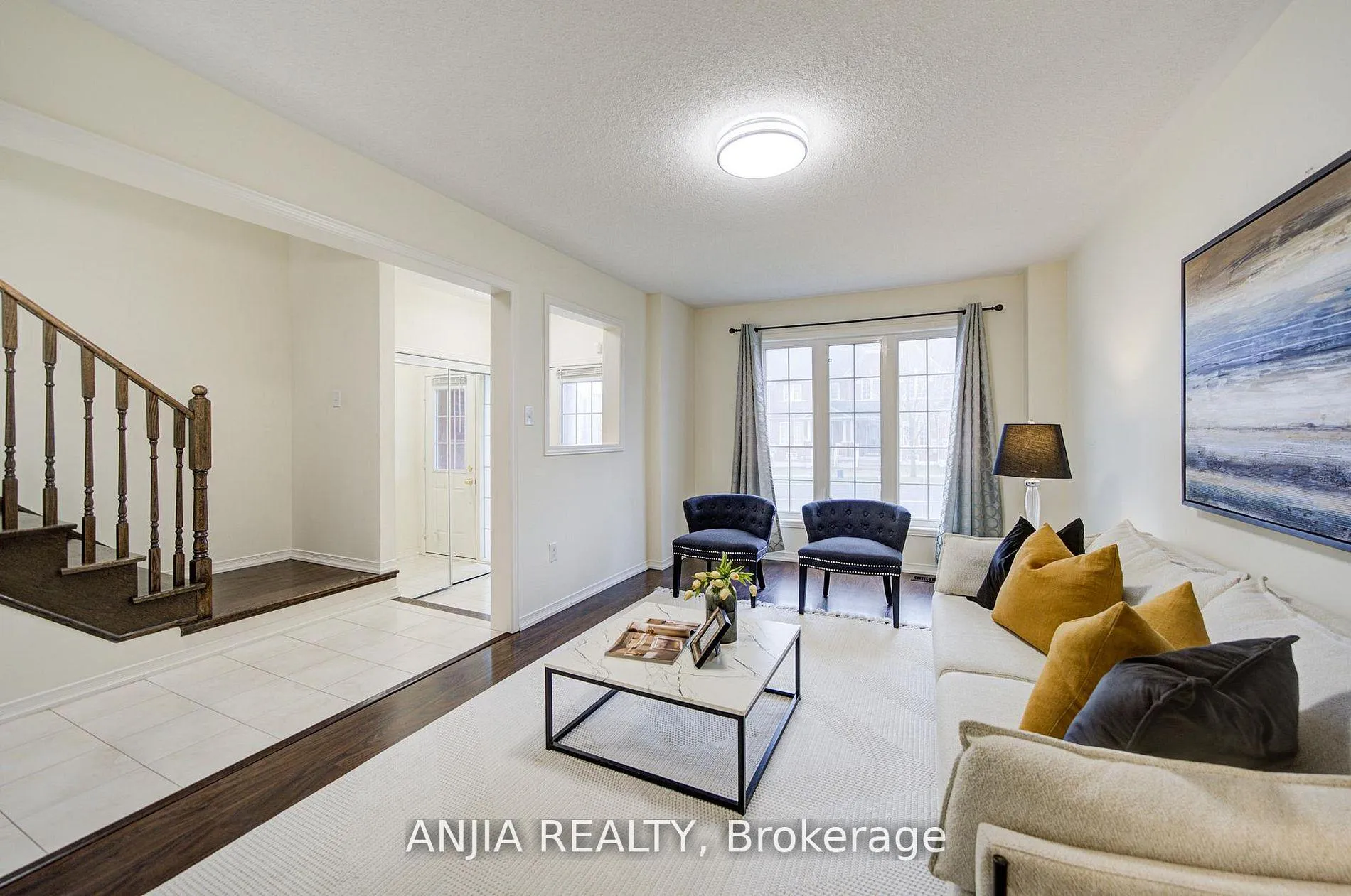 Photo 4 of 1124 Bur Oak Avenue, Markham, Wismer — HOMEH