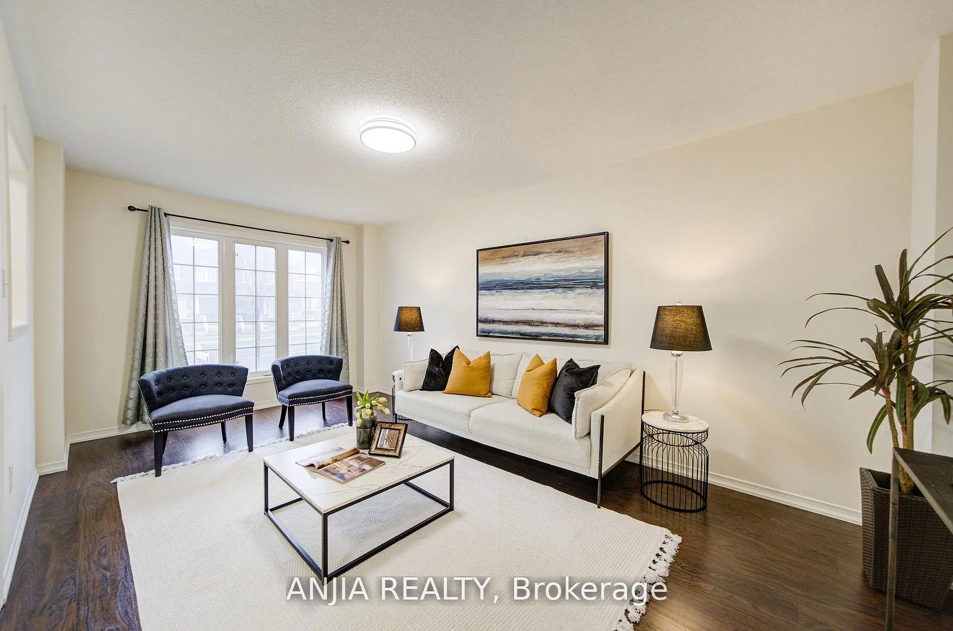 Photo 5 of 1124 Bur Oak Avenue, Markham, Wismer — HOMEH