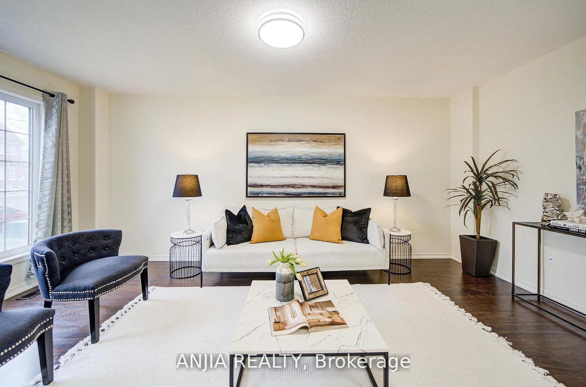 Photo 6 of 1124 Bur Oak Avenue, Markham, Wismer — HOMEH
