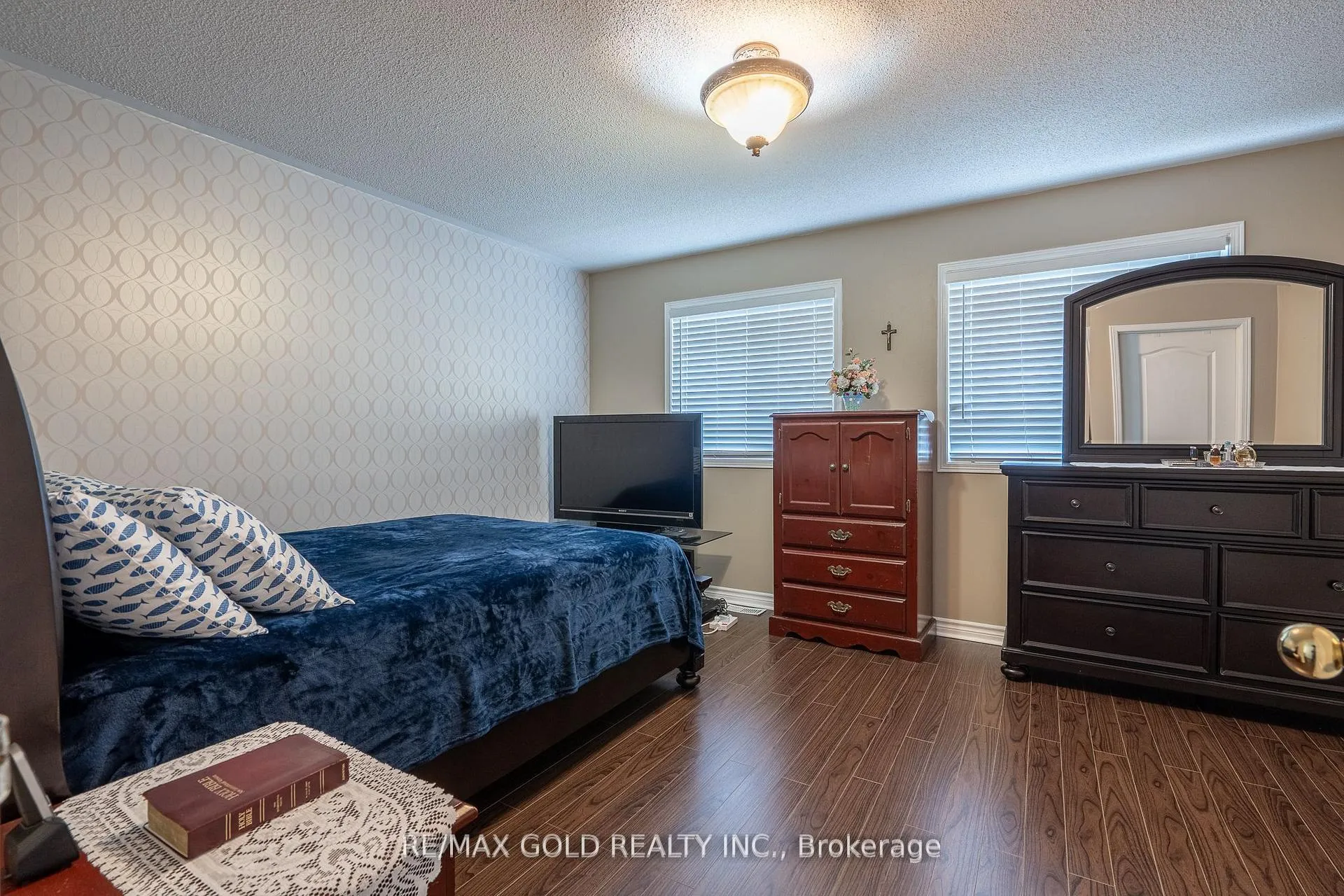 Photo 12 of 31 Mistdale Crescent, Brampton, Fletcher's Meadow — HOMEH