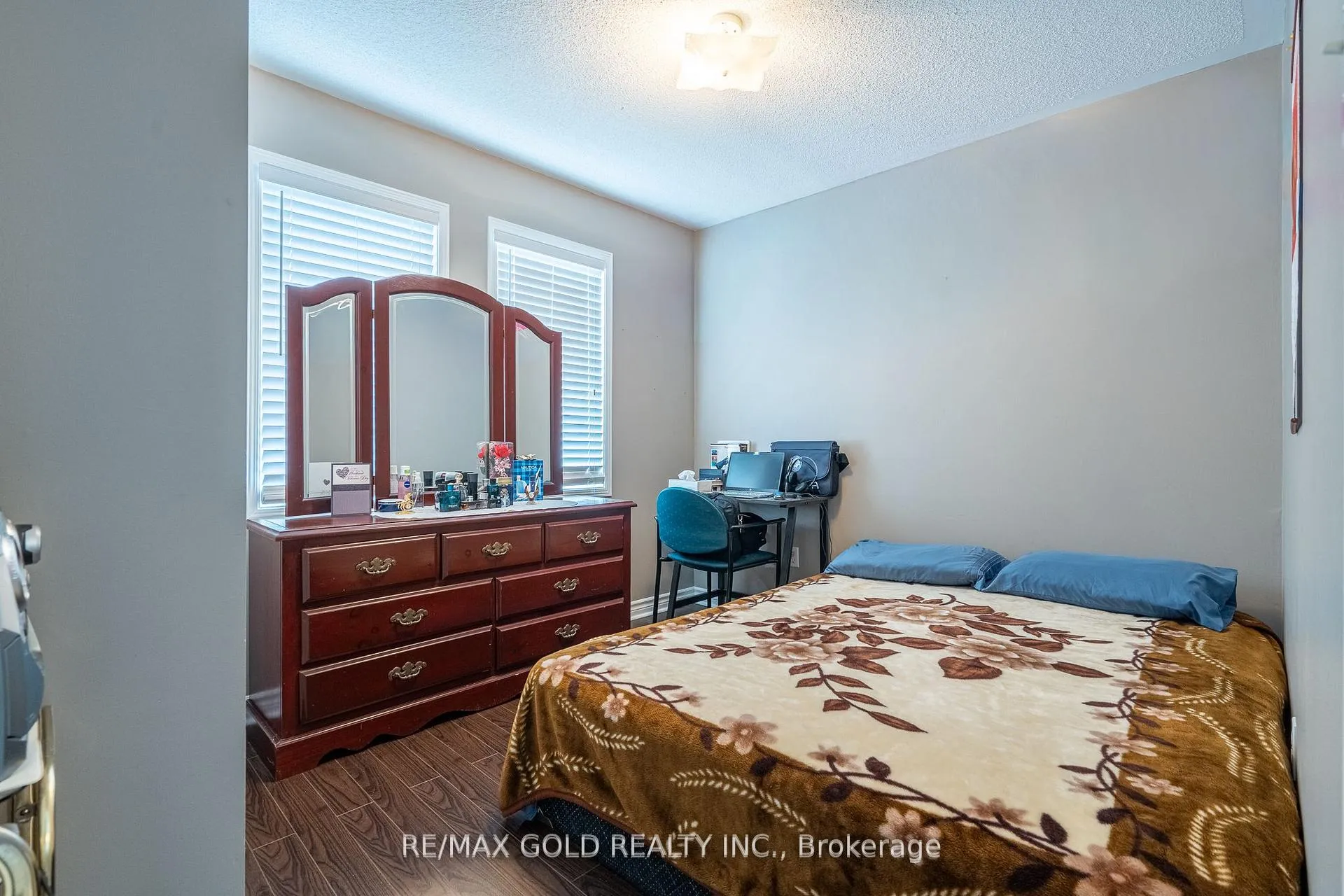 Photo 16 of 31 Mistdale Crescent, Brampton, Fletcher's Meadow — HOMEH