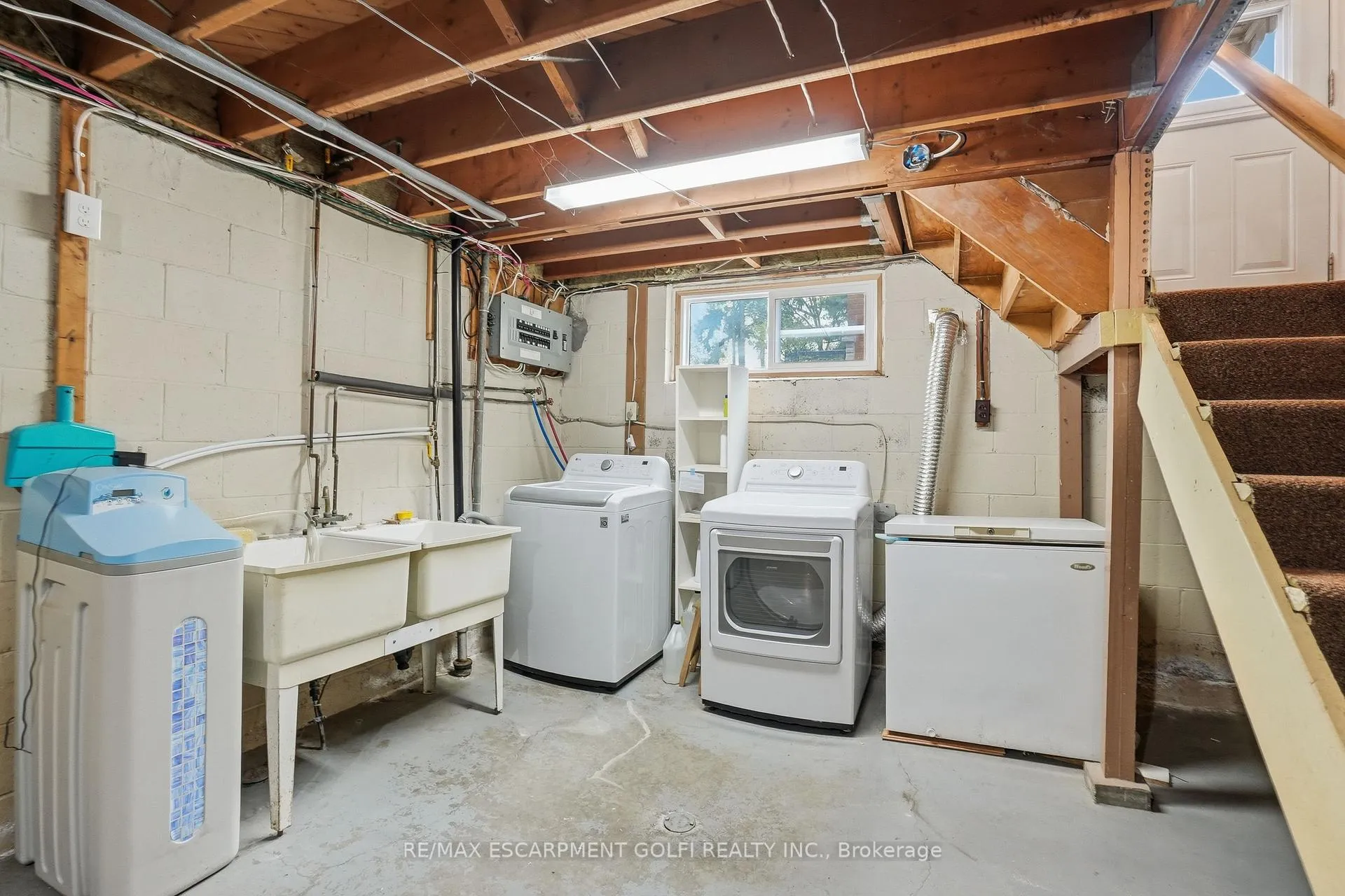 Photo 14 of 150 West 28th Street, Hamilton, Westcliffe — HOMEH