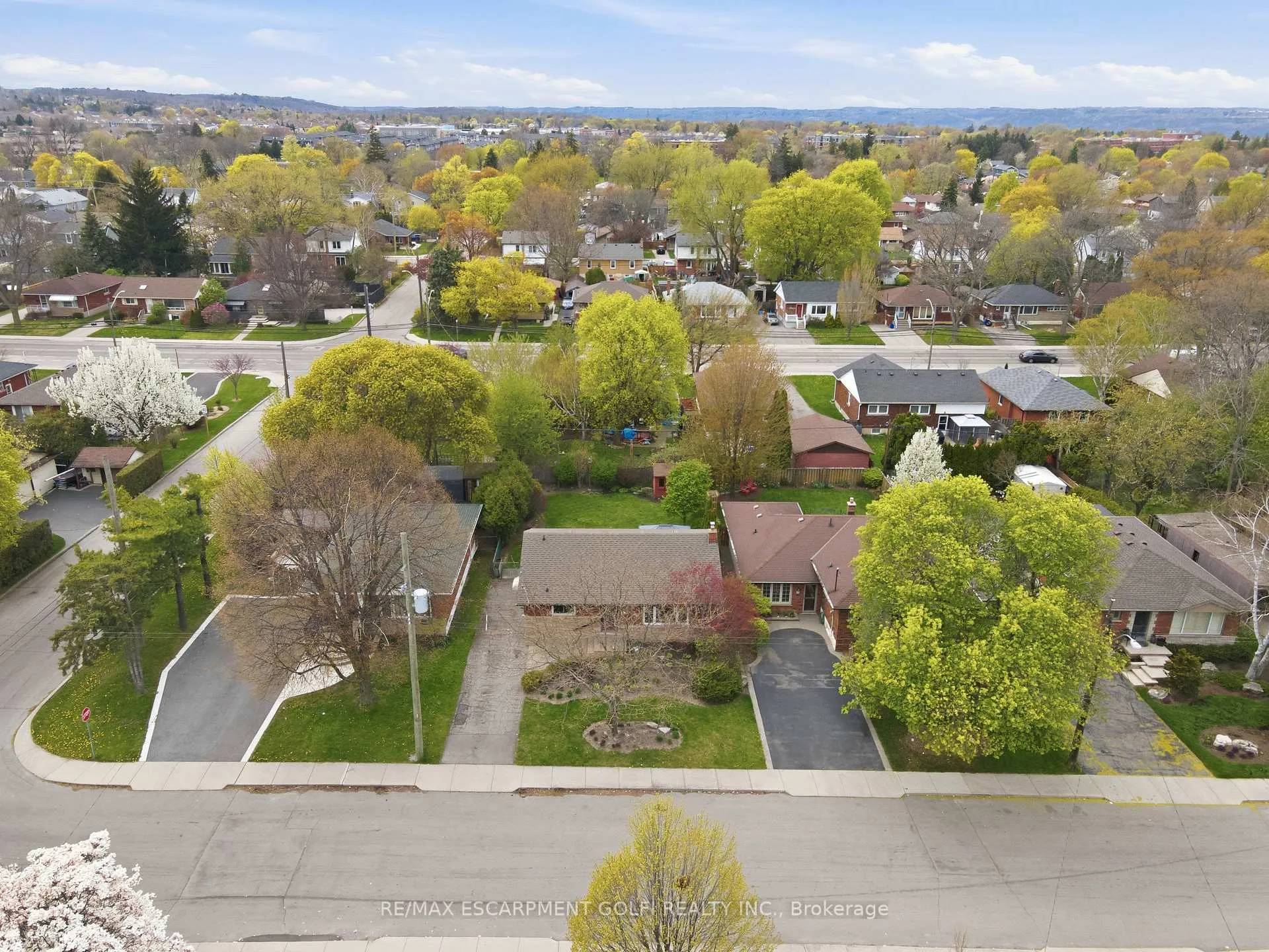 Photo 20 of 150 West 28th Street, Hamilton, Westcliffe — HOMEH