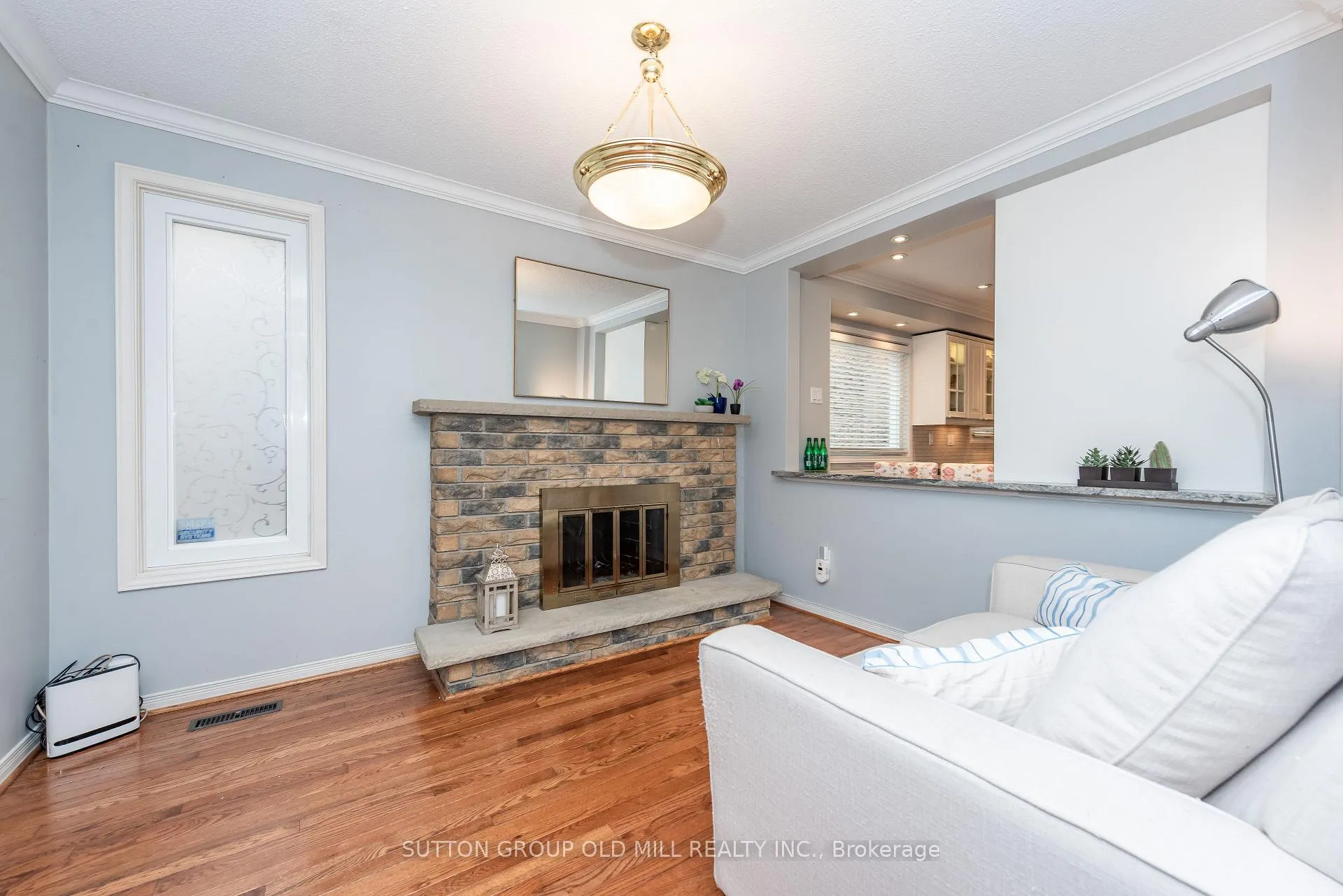 Photo 5 of 1603 Dewberry Crescent, Mississauga, Rathwood — HOMEH