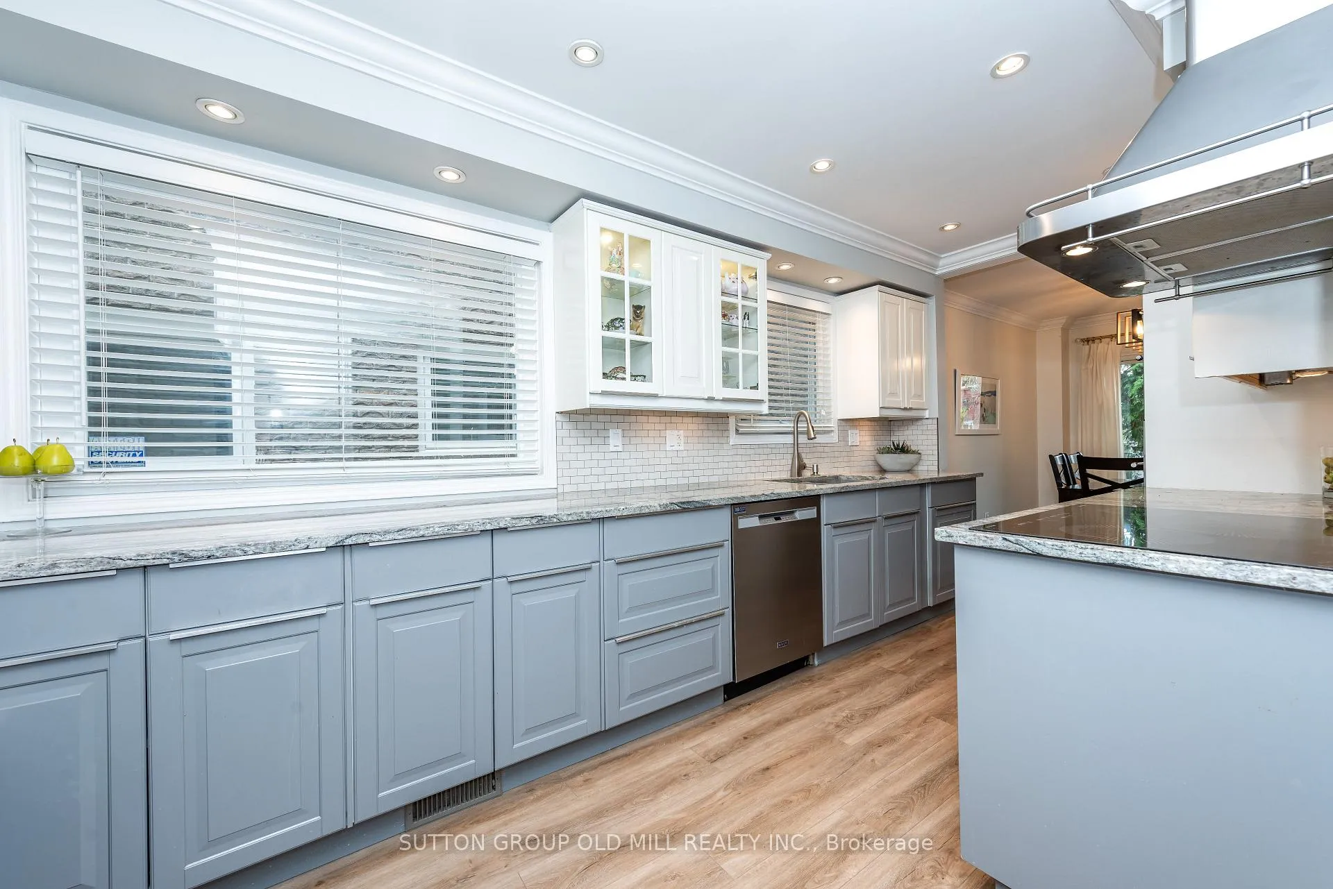 Photo 13 of 1603 Dewberry Crescent, Mississauga, Rathwood — HOMEH