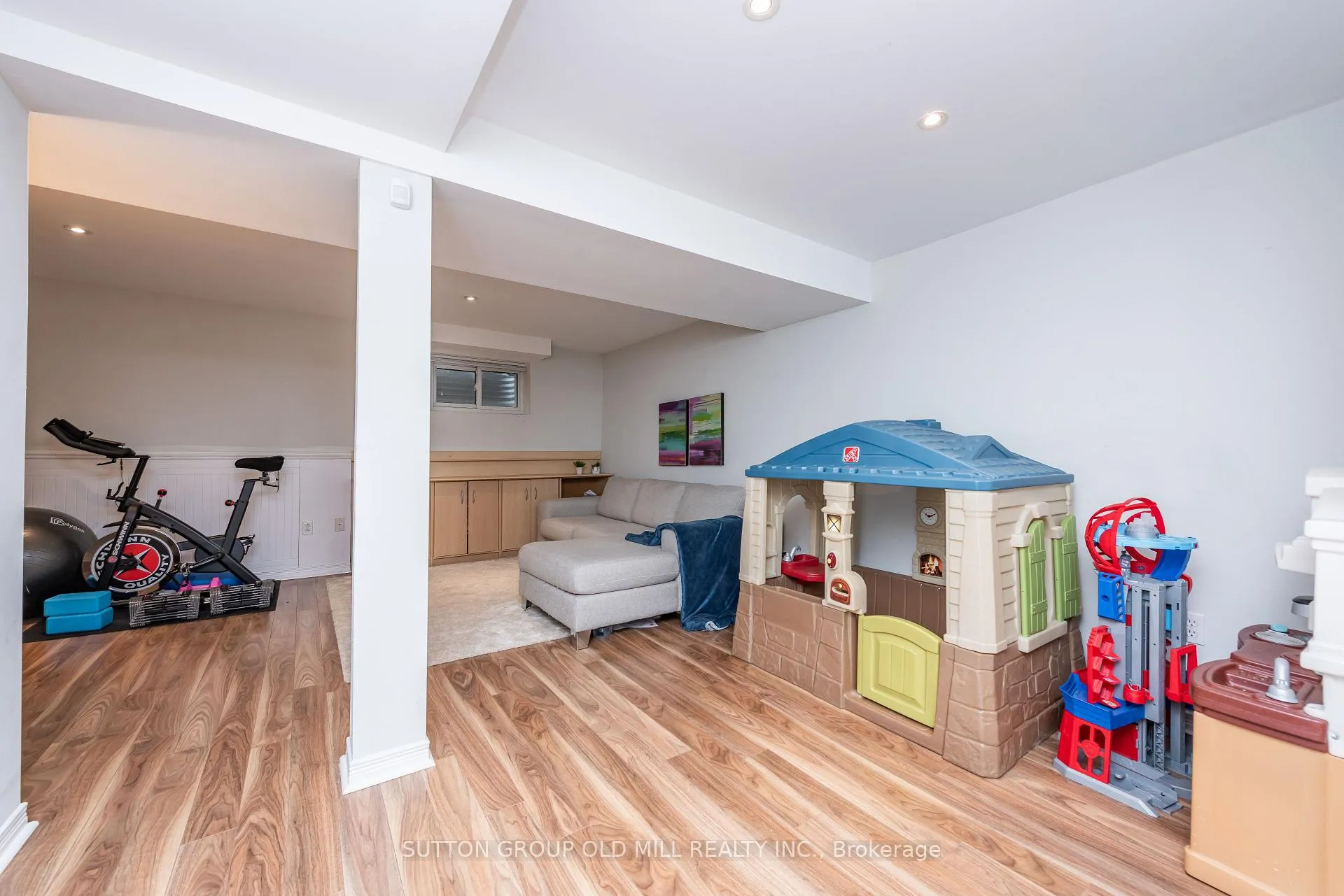 Photo 29 of 1603 Dewberry Crescent, Mississauga, Rathwood — HOMEH