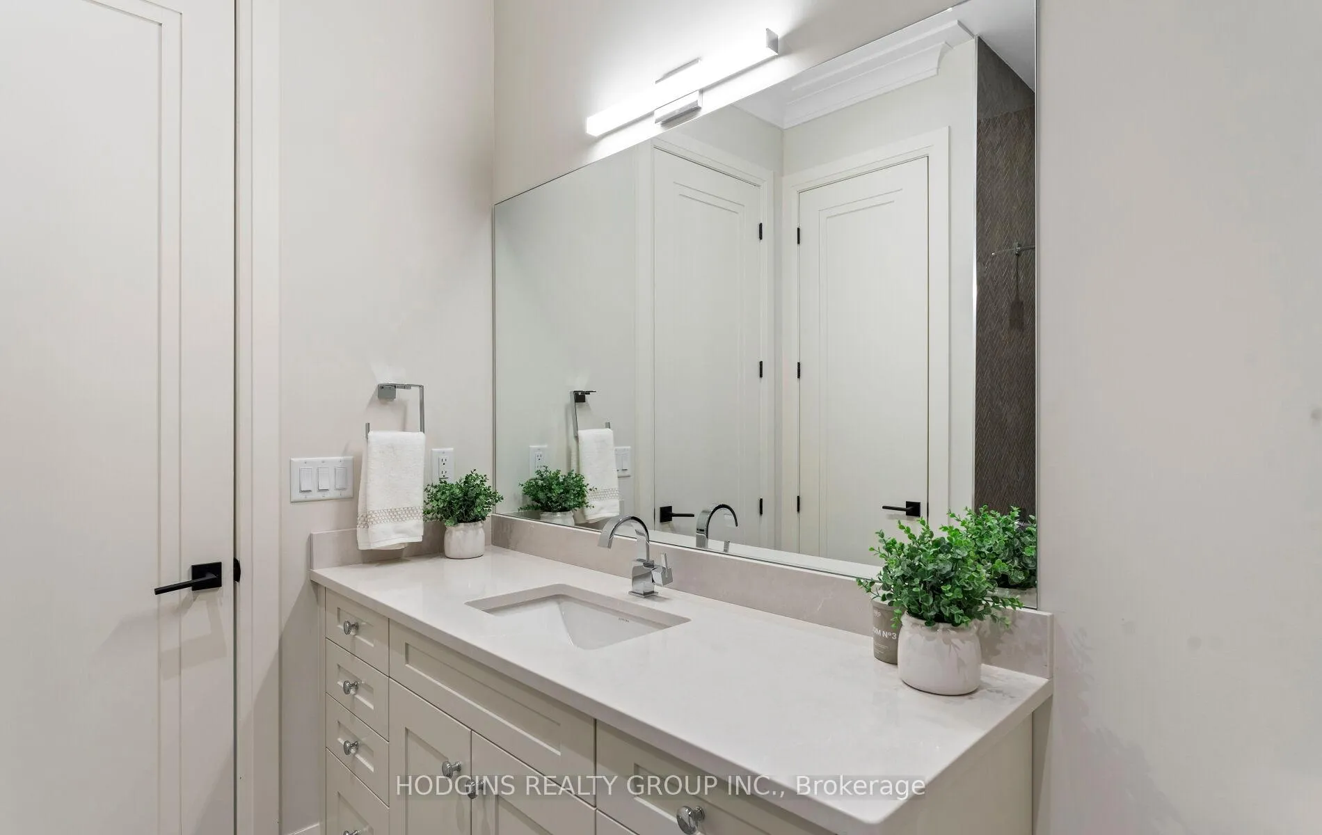 Photo 26 of Unit 14, 1136 Mona Road, Mississauga, Mineola — HOMEH