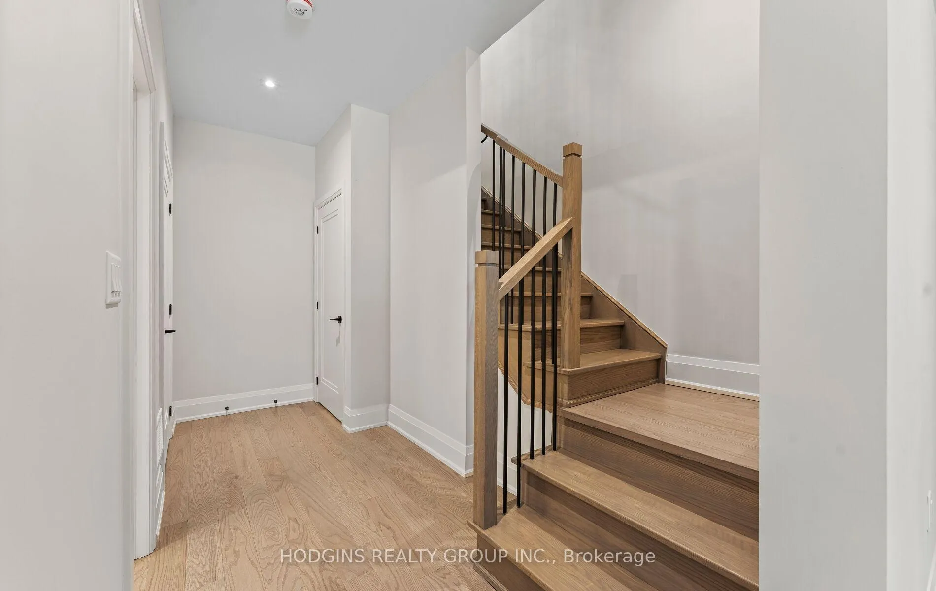 Photo 27 of Unit 14, 1136 Mona Road, Mississauga, Mineola — HOMEH