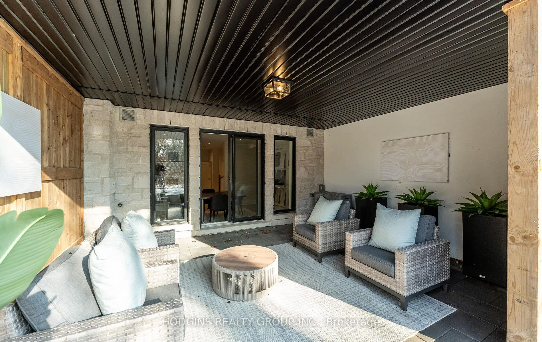 Photo 32 of Unit 14, 1136 Mona Road, Mississauga, Mineola — HOMEH