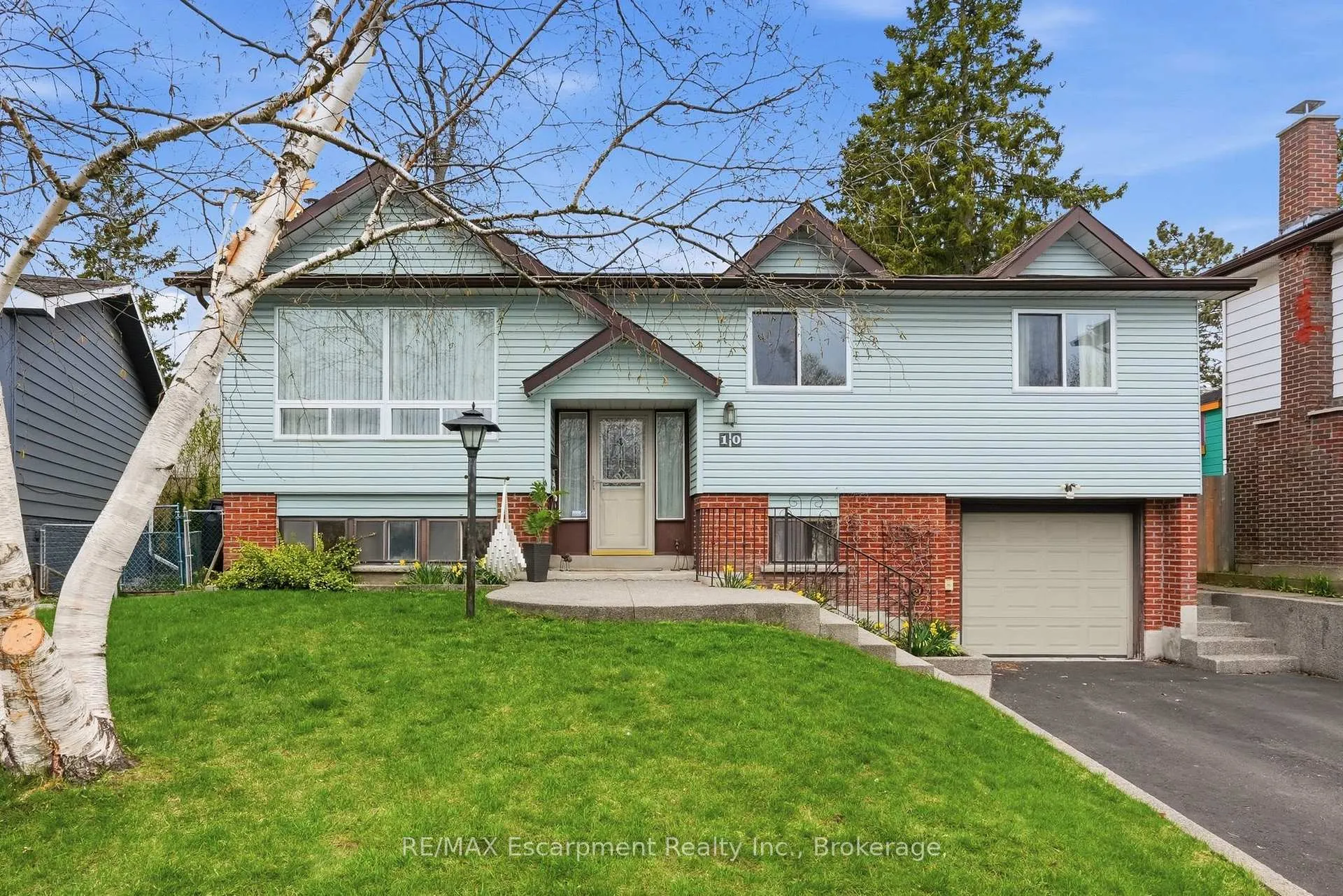 Photo 1 of 10 Farmingdale Crescent, Barrie, Cundles East — HOMEH