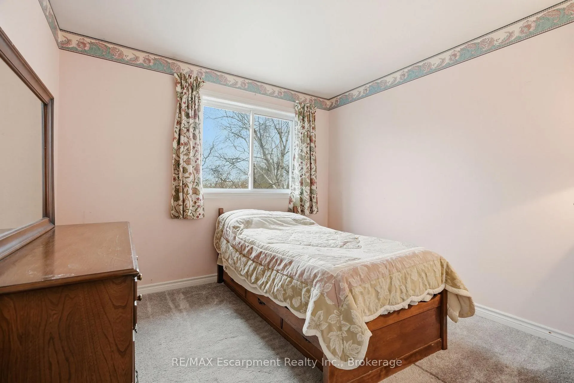 Photo 10 of 10 Farmingdale Crescent, Barrie, Cundles East — HOMEH