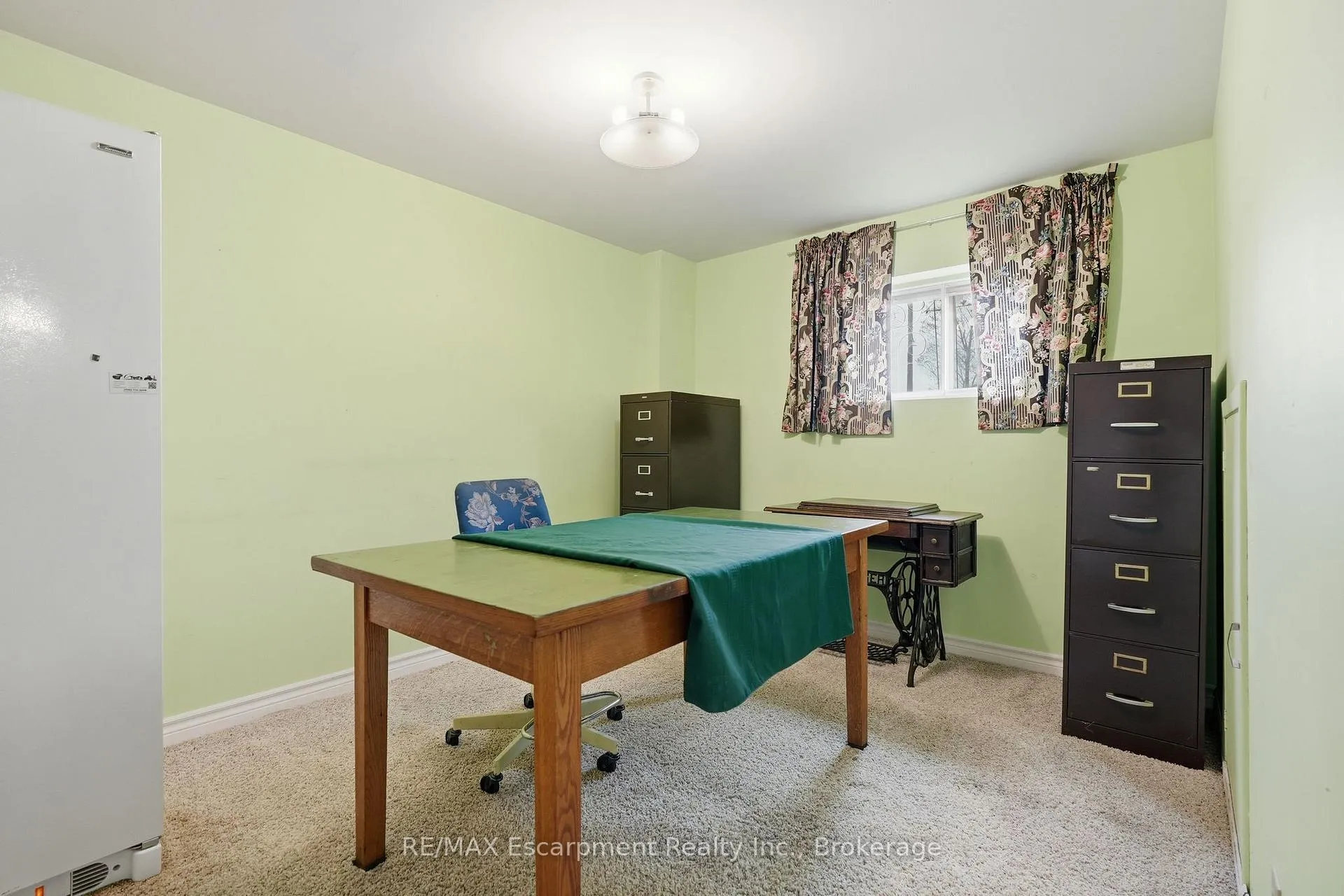 Photo 14 of 10 Farmingdale Crescent, Barrie, Cundles East — HOMEH
