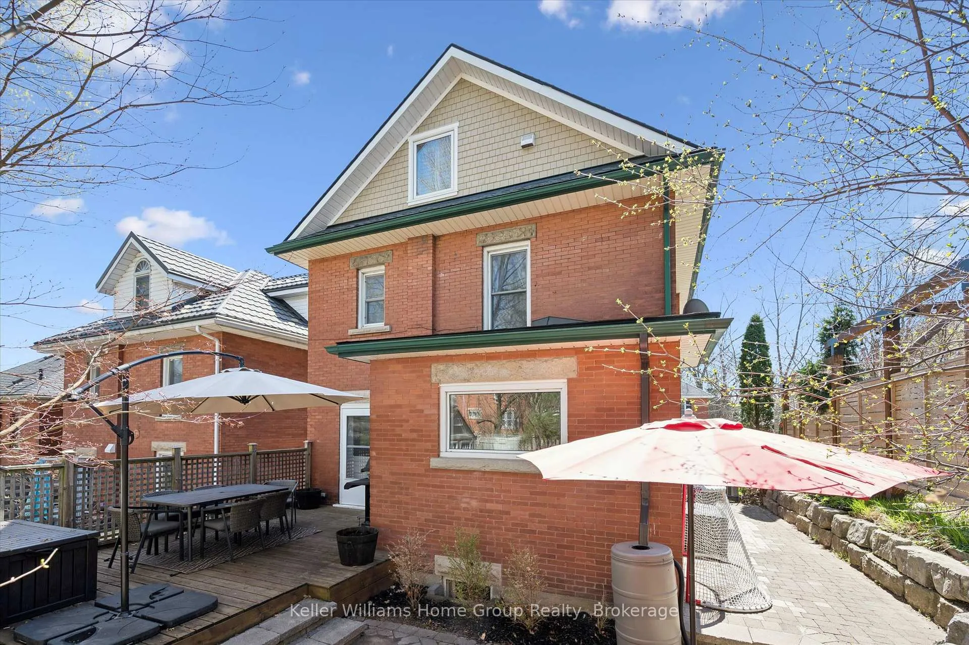 Photo 9 of 24 Powell Street E, Guelph, Exhibition Park — HOMEH