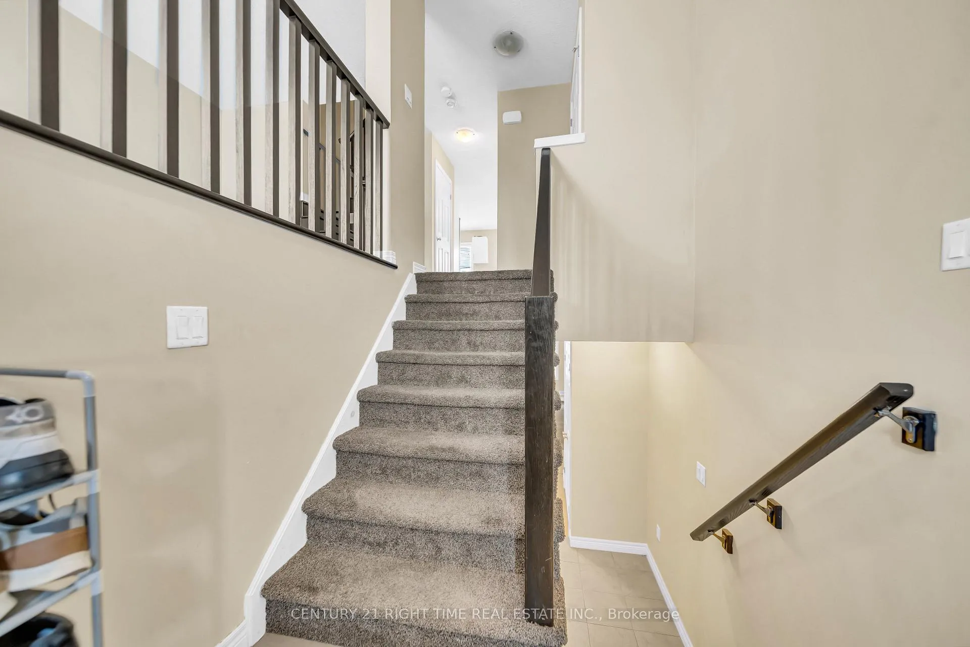 Photo 5 of Unit G2, 70 Willowrun Drive, Kitchener, Idlewood/Lackner Woods — HOMEH
