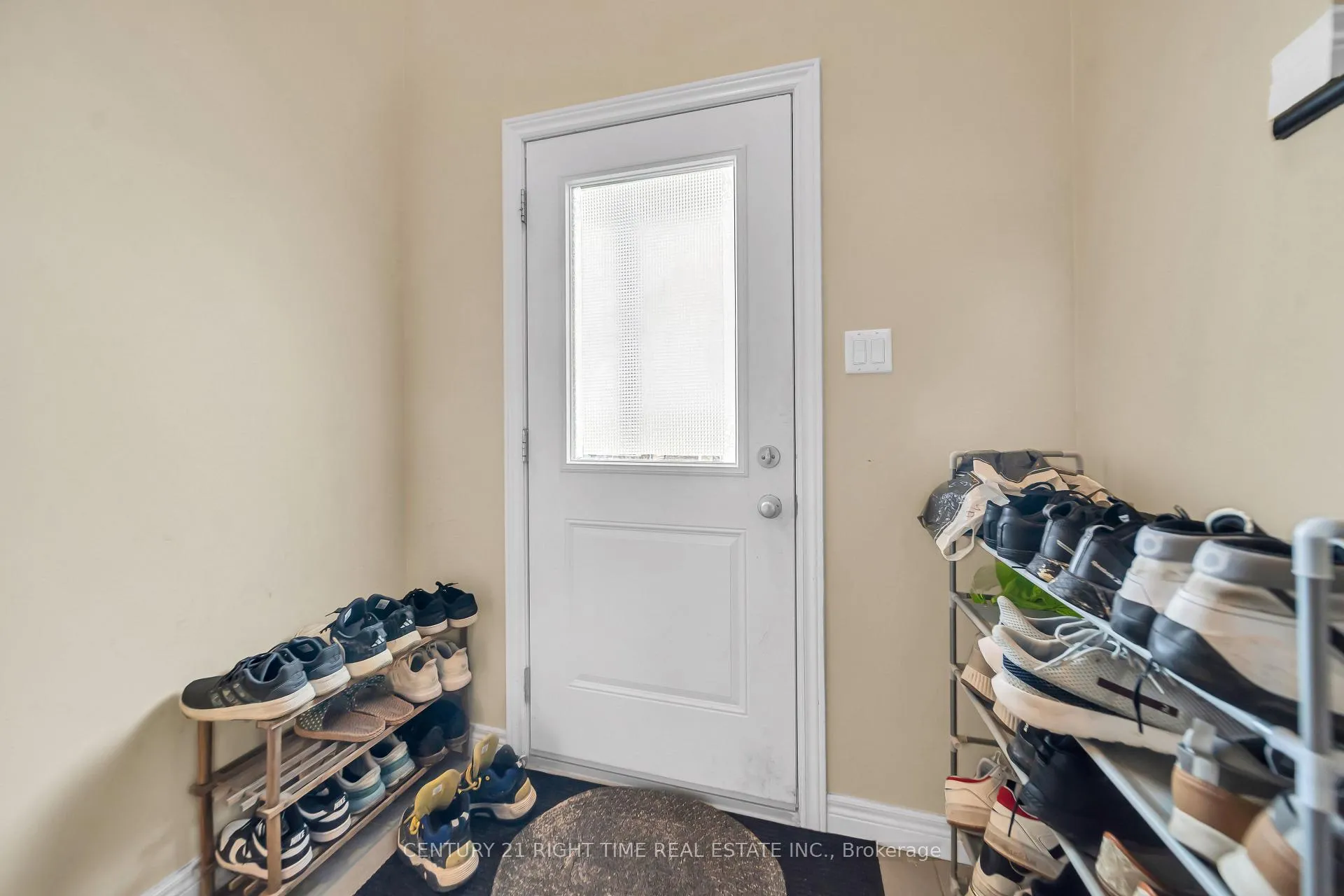 Photo 6 of Unit G2, 70 Willowrun Drive, Kitchener, Idlewood/Lackner Woods — HOMEH