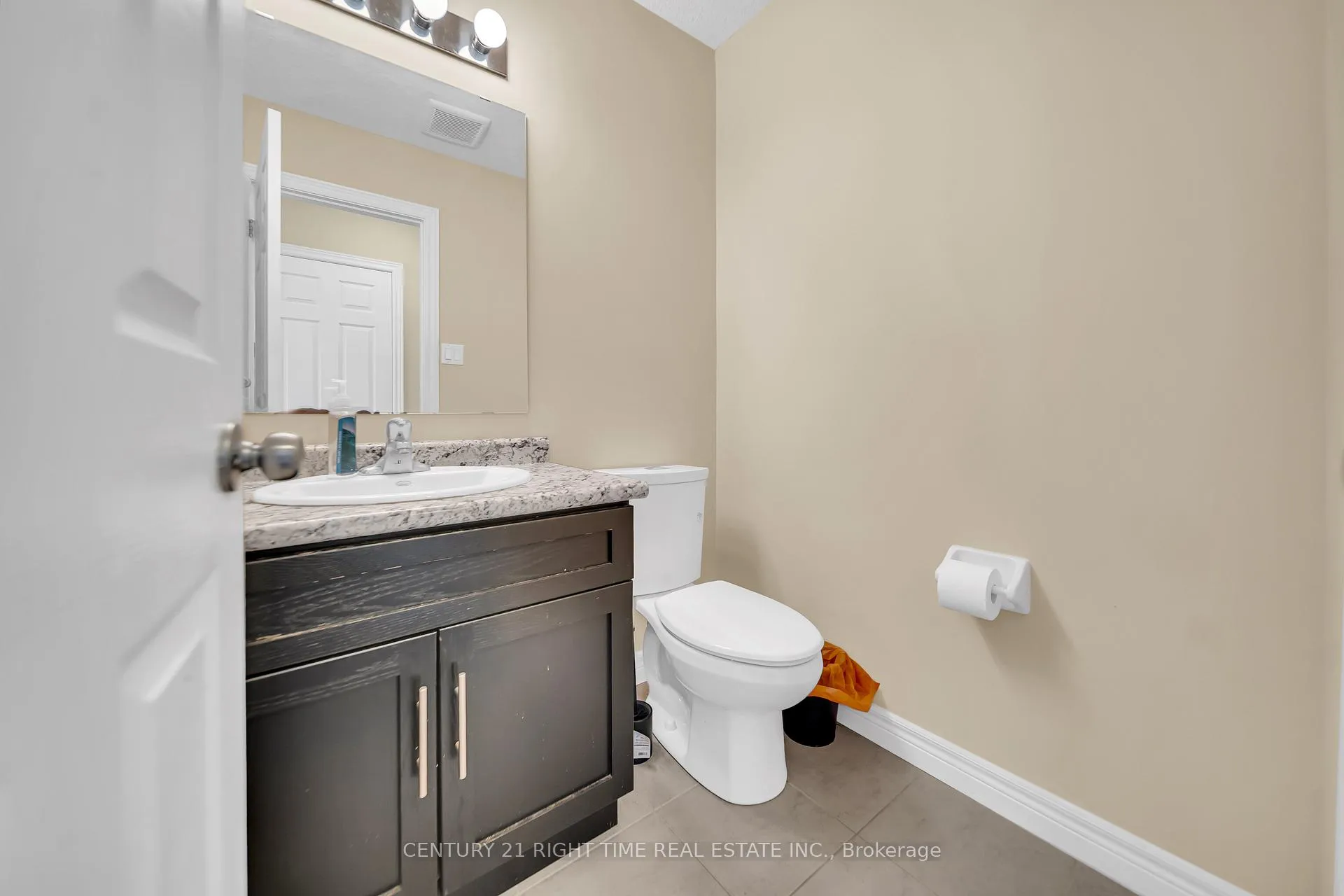 Photo 16 of Unit G2, 70 Willowrun Drive, Kitchener, Idlewood/Lackner Woods — HOMEH