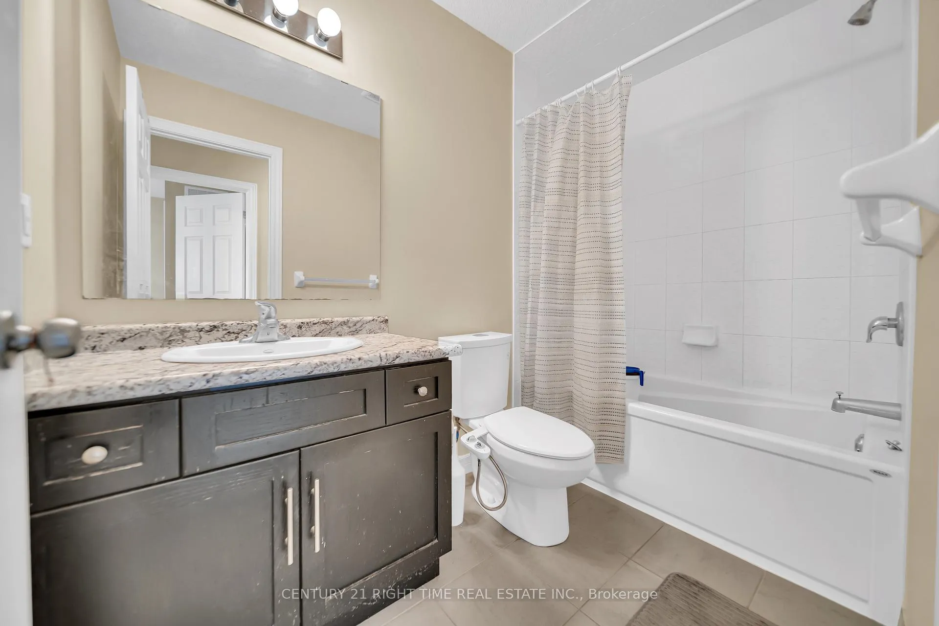 Photo 25 of Unit G2, 70 Willowrun Drive, Kitchener, Idlewood/Lackner Woods — HOMEH