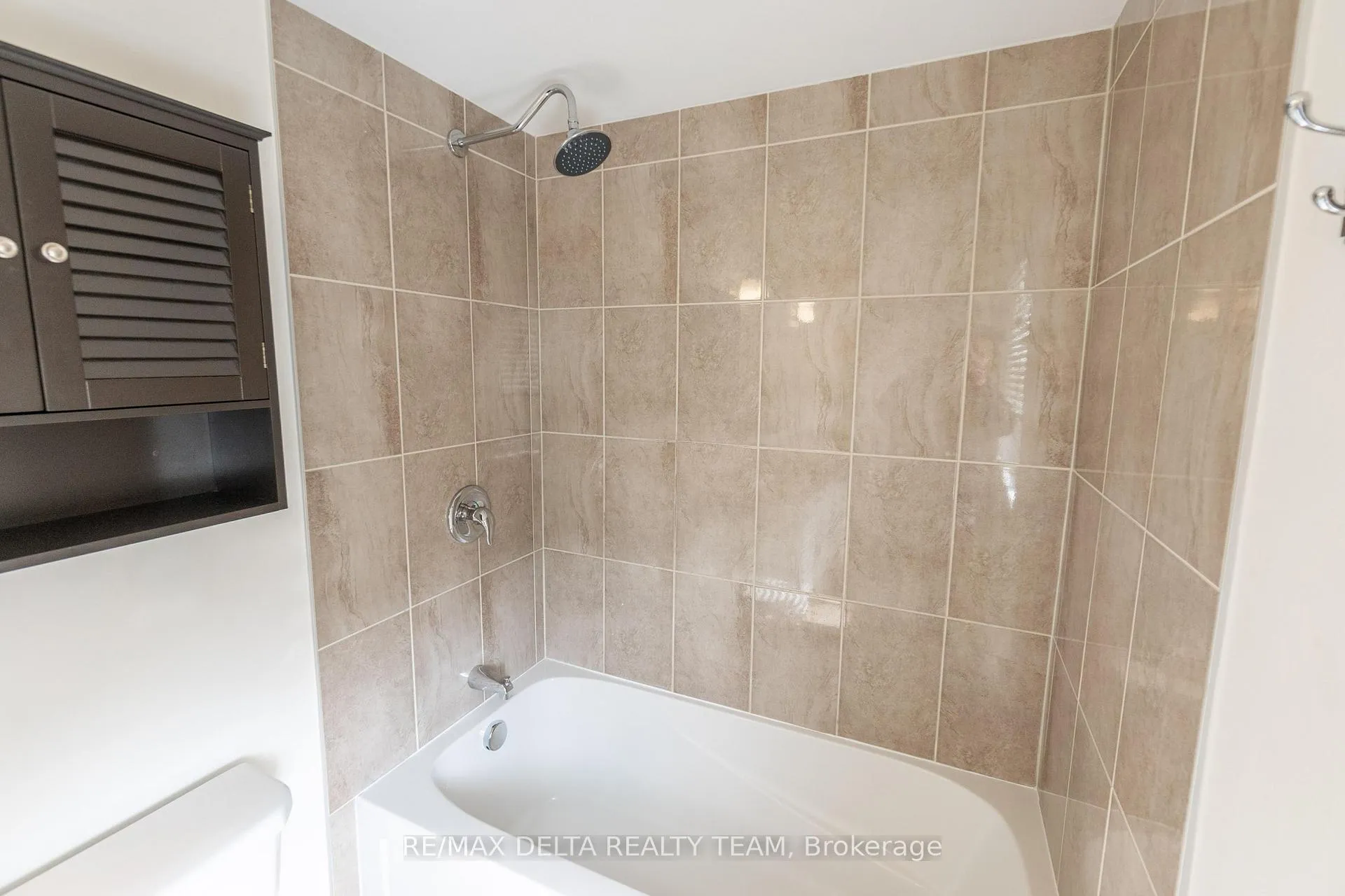 Photo 29 of 203 Flowing Creek Circle, Ottawa, Kanata - Emerald Meadows/Trailwest — HOMEH