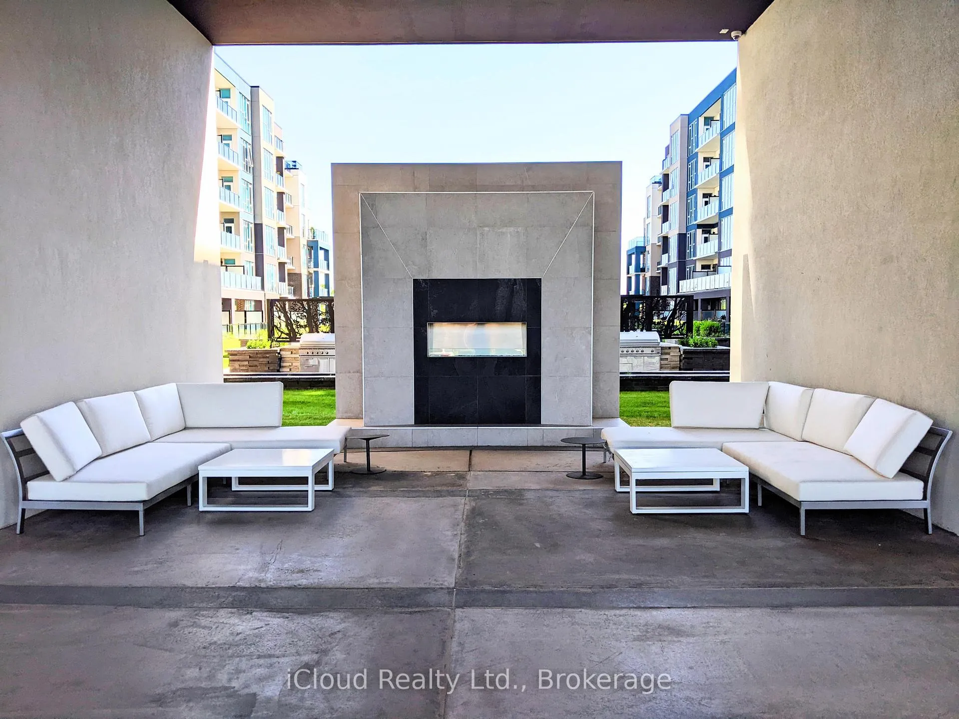 Photo 3 of Unit 617, 16 Concord Place, Grimsby, Grimsby Beach — HOMEH