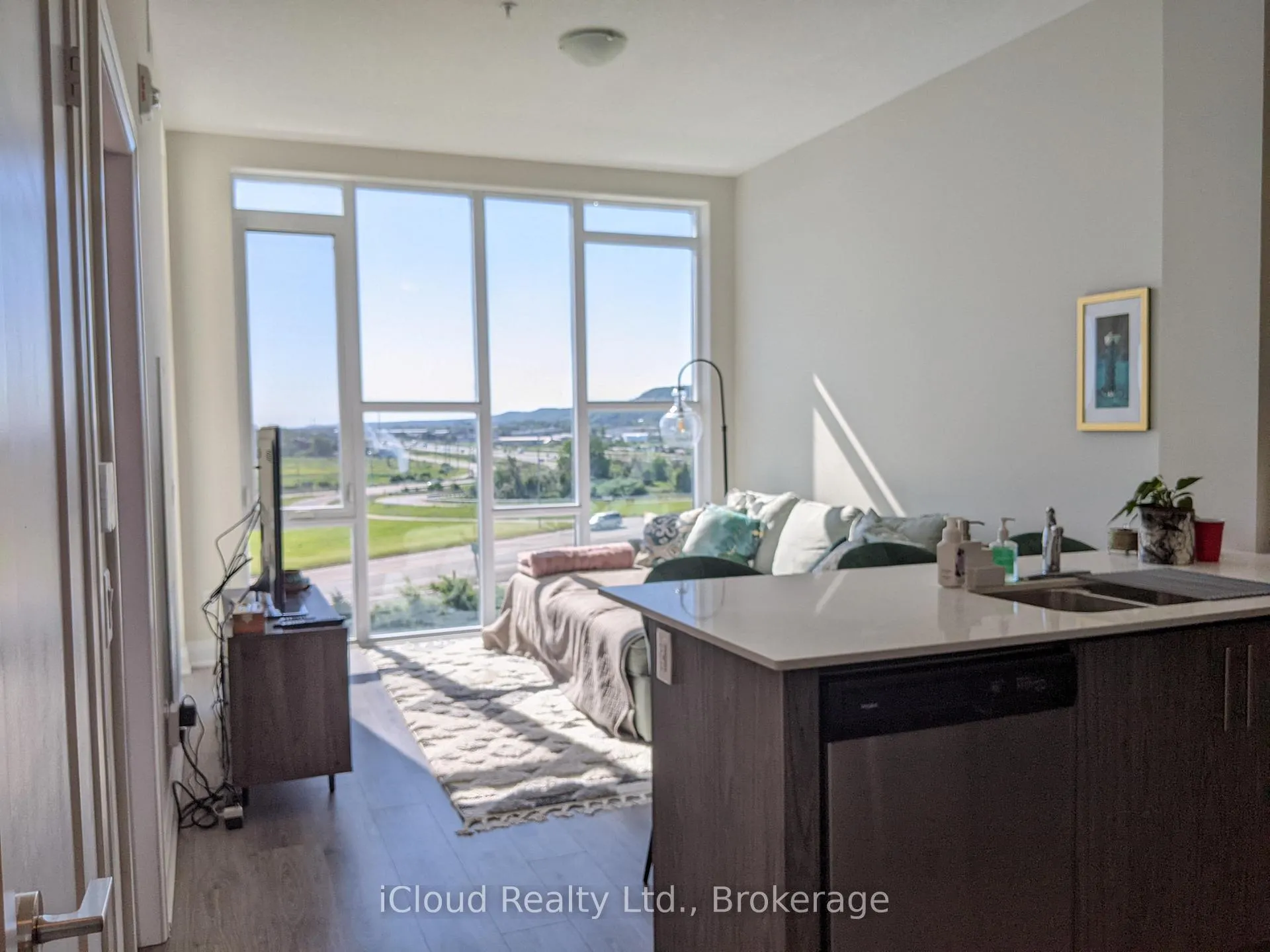 Photo 7 of Unit 617, 16 Concord Place, Grimsby, Grimsby Beach — HOMEH