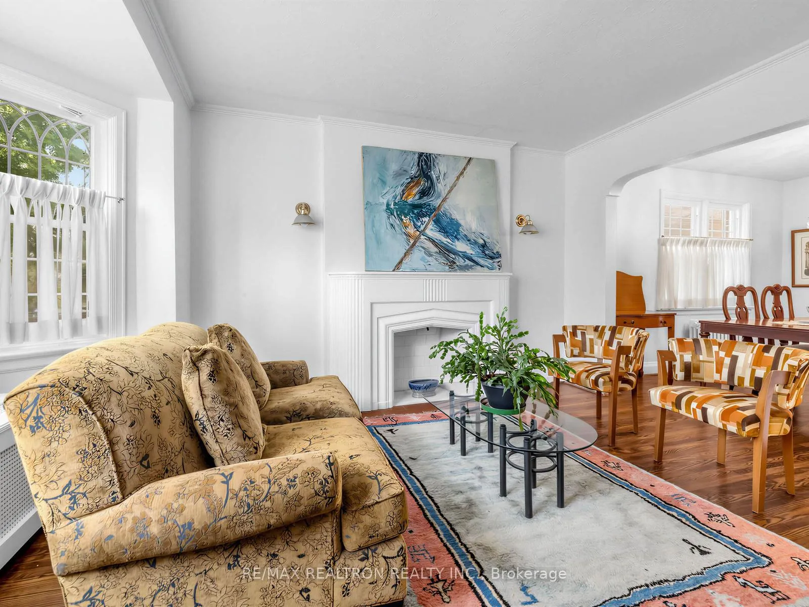 Photo 3 of 12 New Haven Drive, Toronto, Forest Hill North — HOMEH