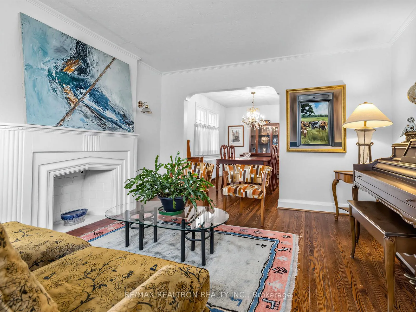 Photo 4 of 12 New Haven Drive, Toronto, Forest Hill North — HOMEH