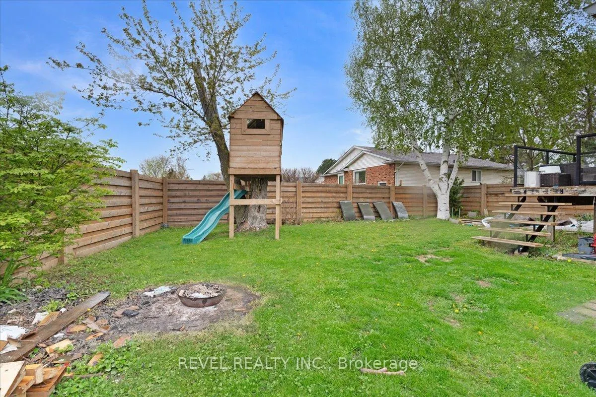 Photo 30 of 3958 23rd Street, Grimsby, Grimsby Escarpment — HOMEH