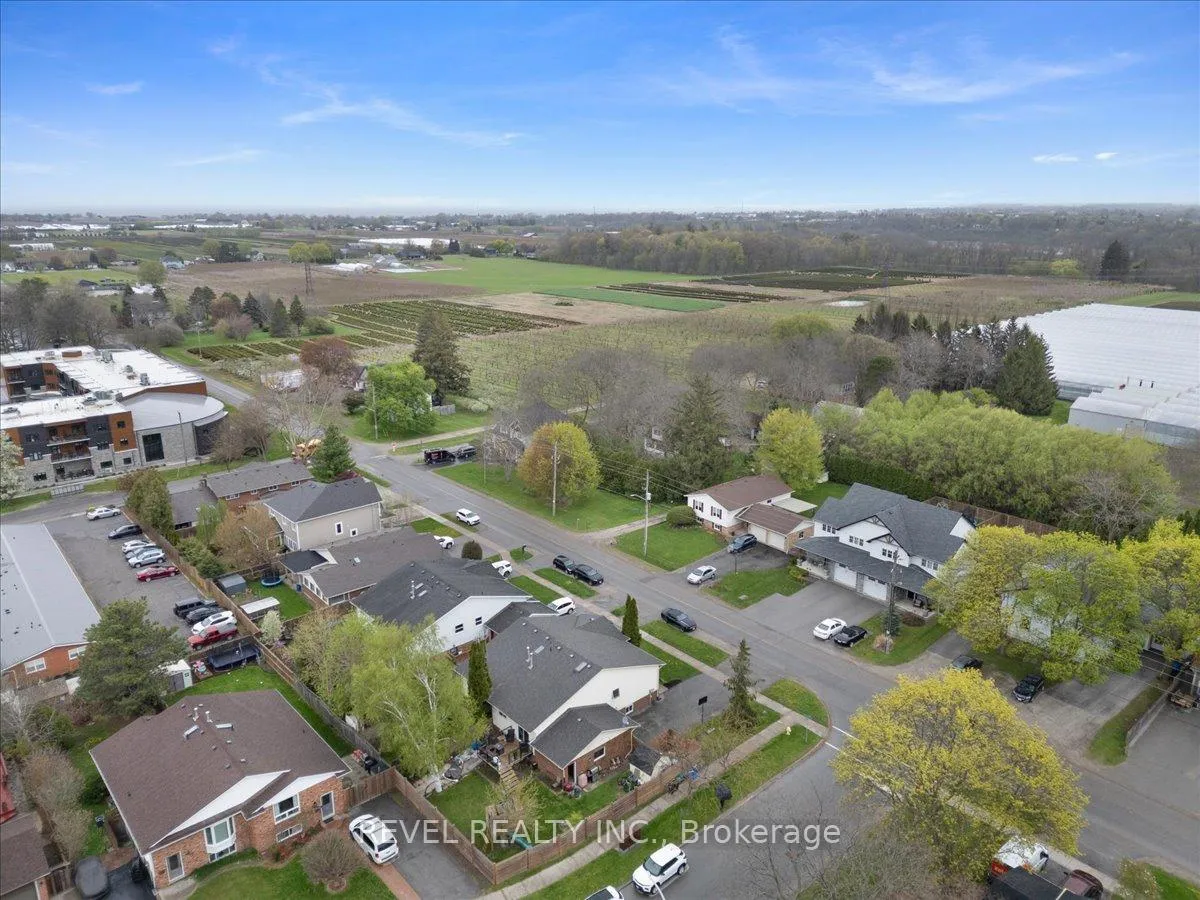 Photo 34 of 3958 23rd Street, Grimsby, Grimsby Escarpment — HOMEH