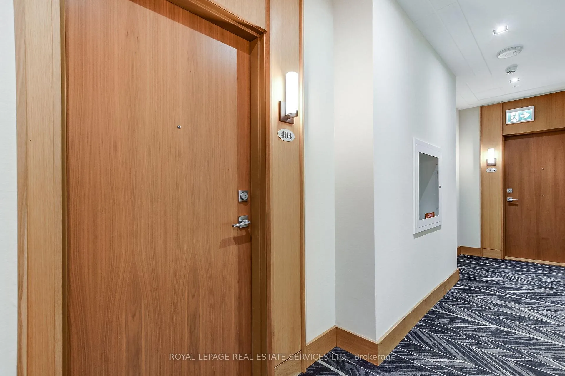 Photo 6 of Unit 404, 1441 Elgin Street, Burlington, Brant — HOMEH