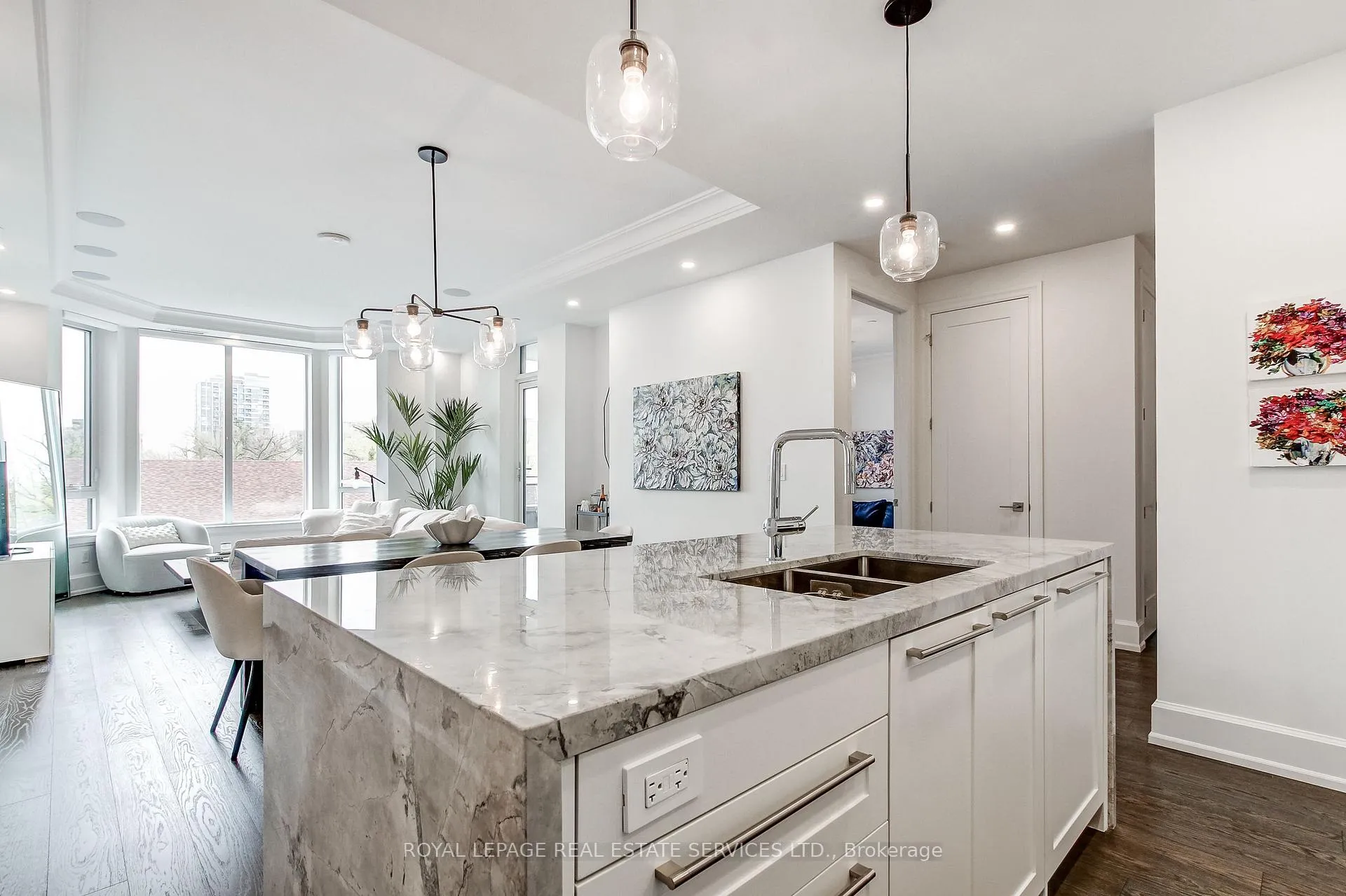 Photo 8 of Unit 404, 1441 Elgin Street, Burlington, Brant — HOMEH