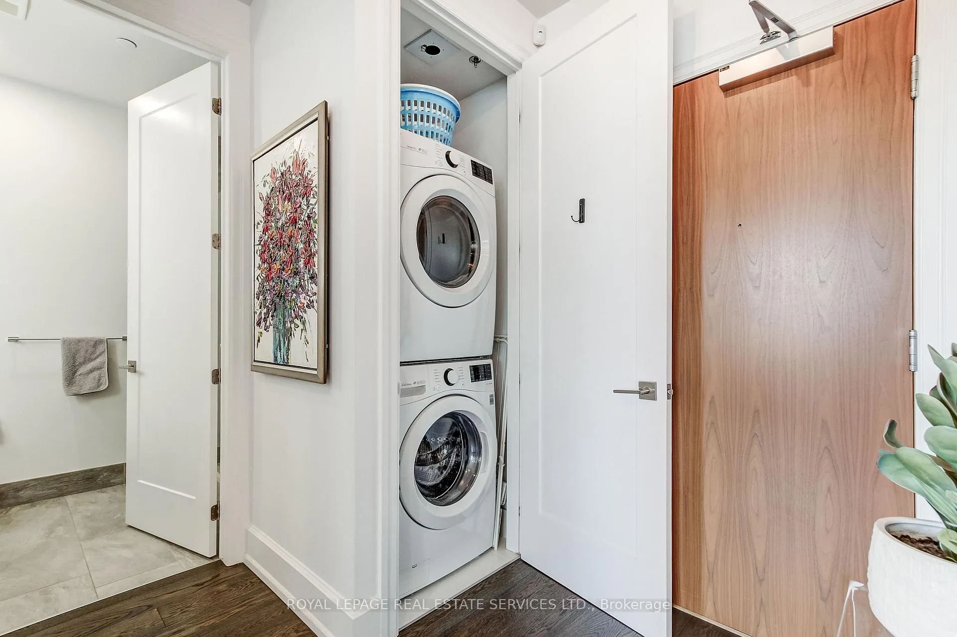 Photo 21 of Unit 404, 1441 Elgin Street, Burlington, Brant — HOMEH
