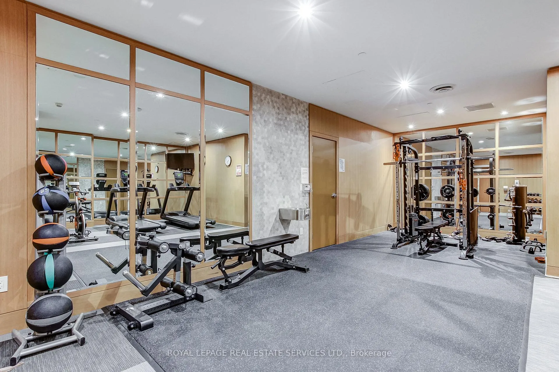 Photo 30 of Unit 404, 1441 Elgin Street, Burlington, Brant — HOMEH