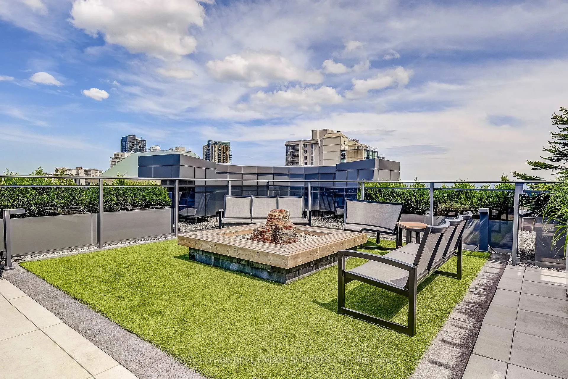 Photo 31 of Unit 404, 1441 Elgin Street, Burlington, Brant — HOMEH