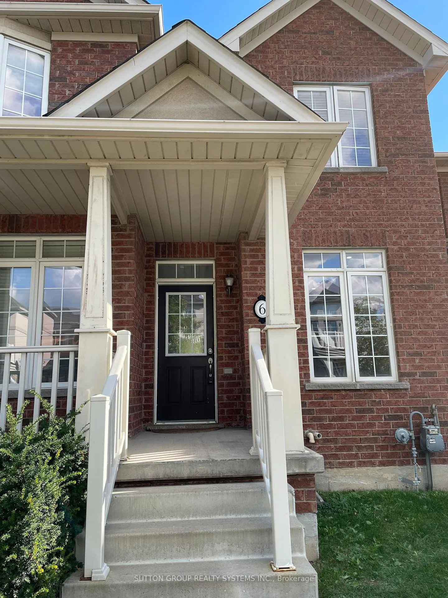 Photo 2 of 6 Raintree Drive, Hamilton, Stoney Creek — HOMEH