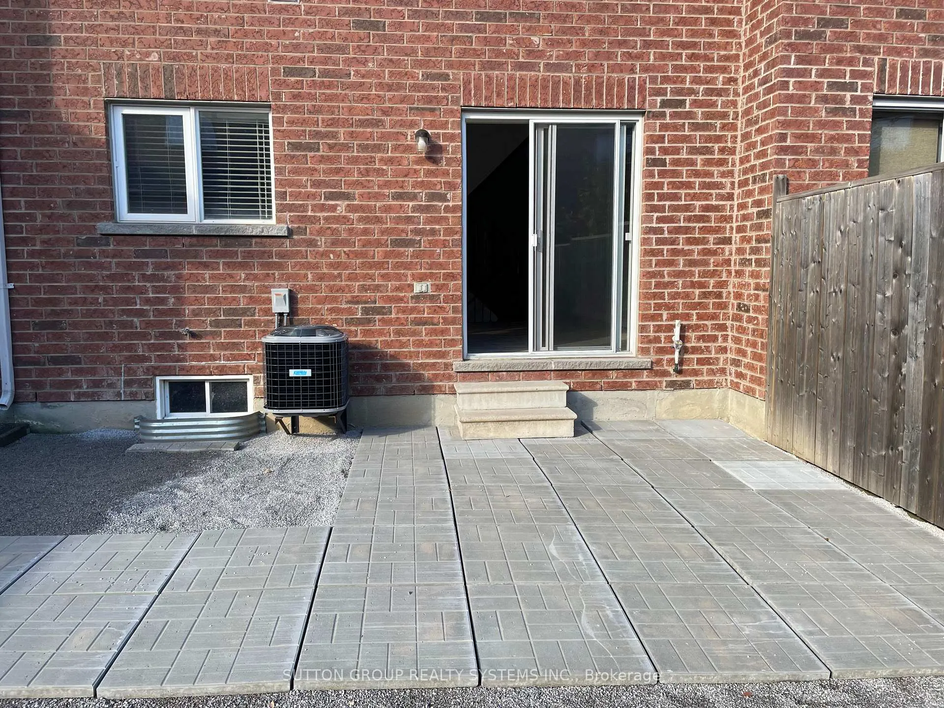 Photo 25 of 6 Raintree Drive, Hamilton, Stoney Creek — HOMEH