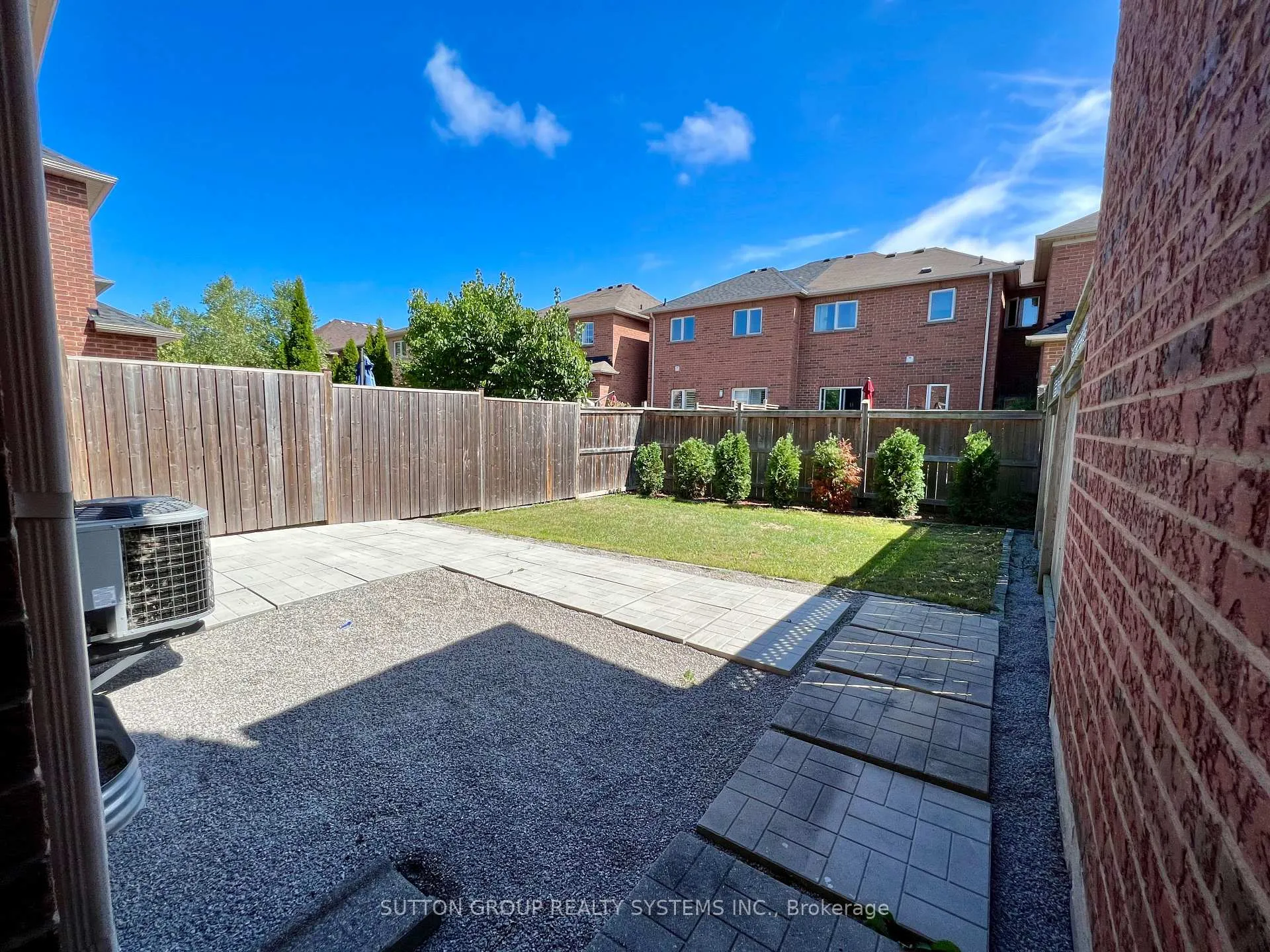 Photo 28 of 6 Raintree Drive, Hamilton, Stoney Creek — HOMEH