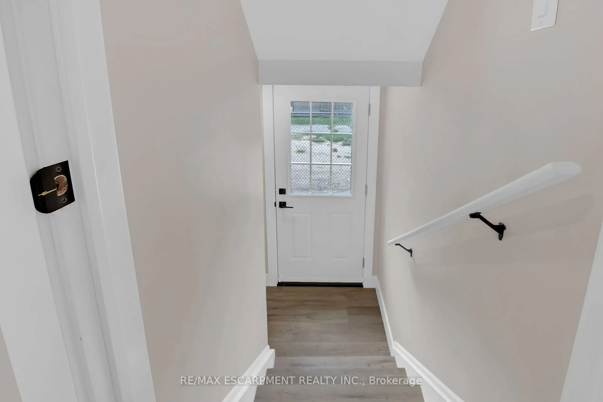 Photo 27 of 126 Auburn Avenue, Hamilton, Bartonville — HOMEH