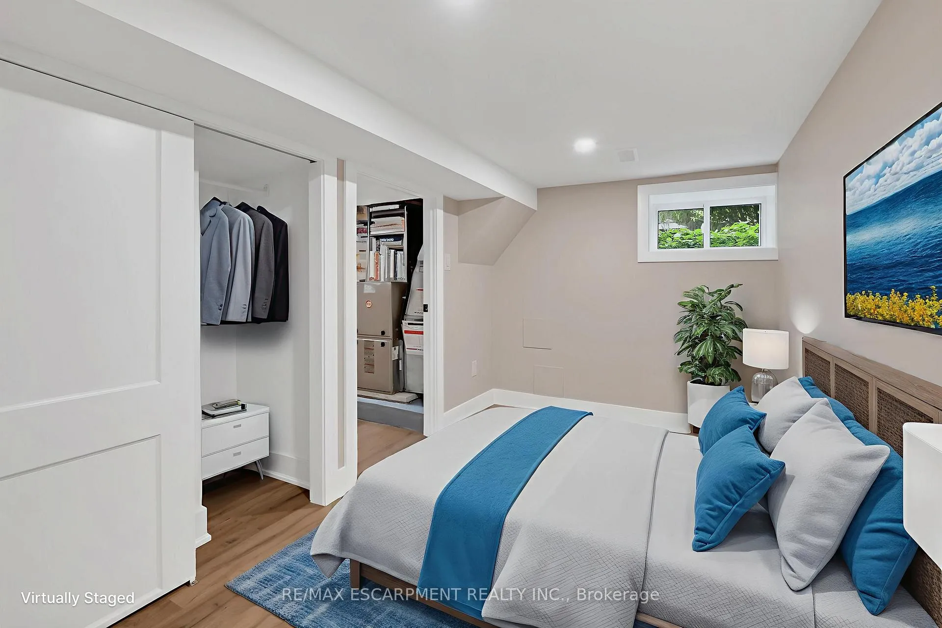 Photo 35 of 126 Auburn Avenue, Hamilton, Bartonville — HOMEH