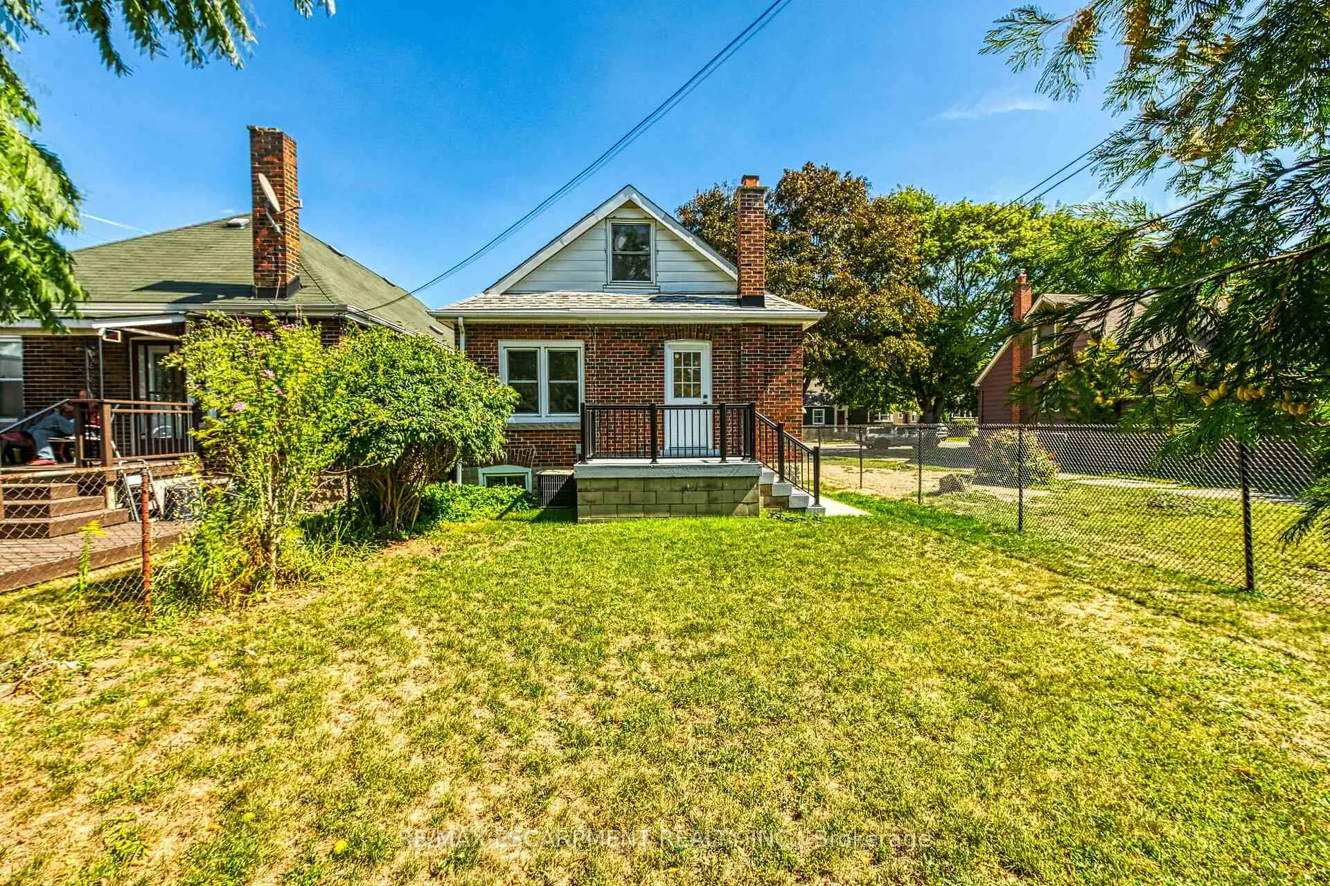 Photo 38 of 126 Auburn Avenue, Hamilton, Bartonville — HOMEH