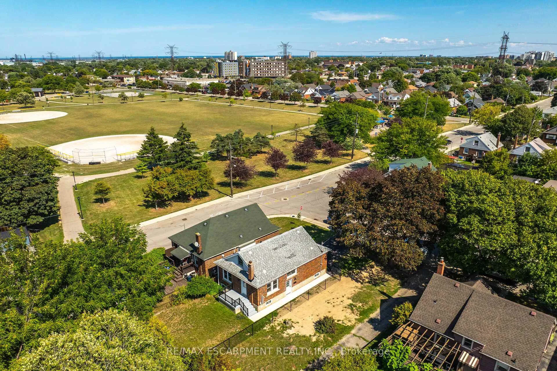 Photo 40 of 126 Auburn Avenue, Hamilton, Bartonville — HOMEH
