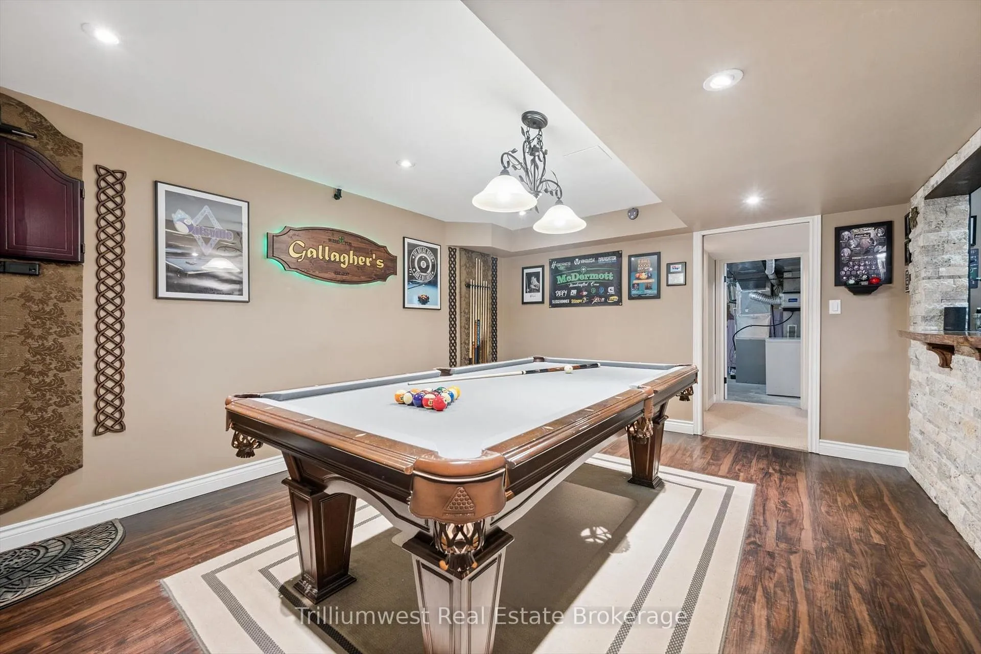 Photo 25 of 625 Pine Island Crescent, Waterloo — HOMEH
