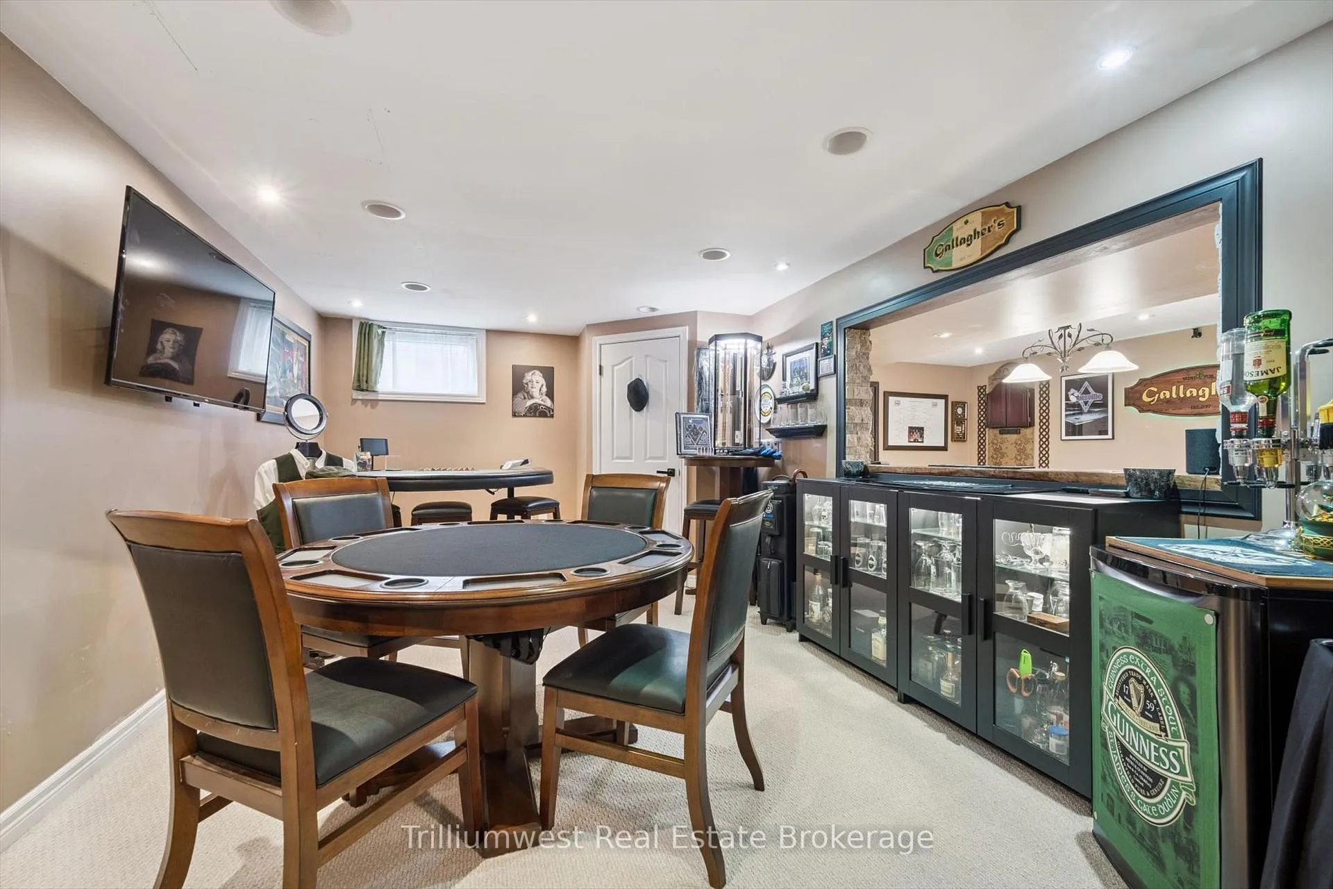 Photo 28 of 625 Pine Island Crescent, Waterloo — HOMEH
