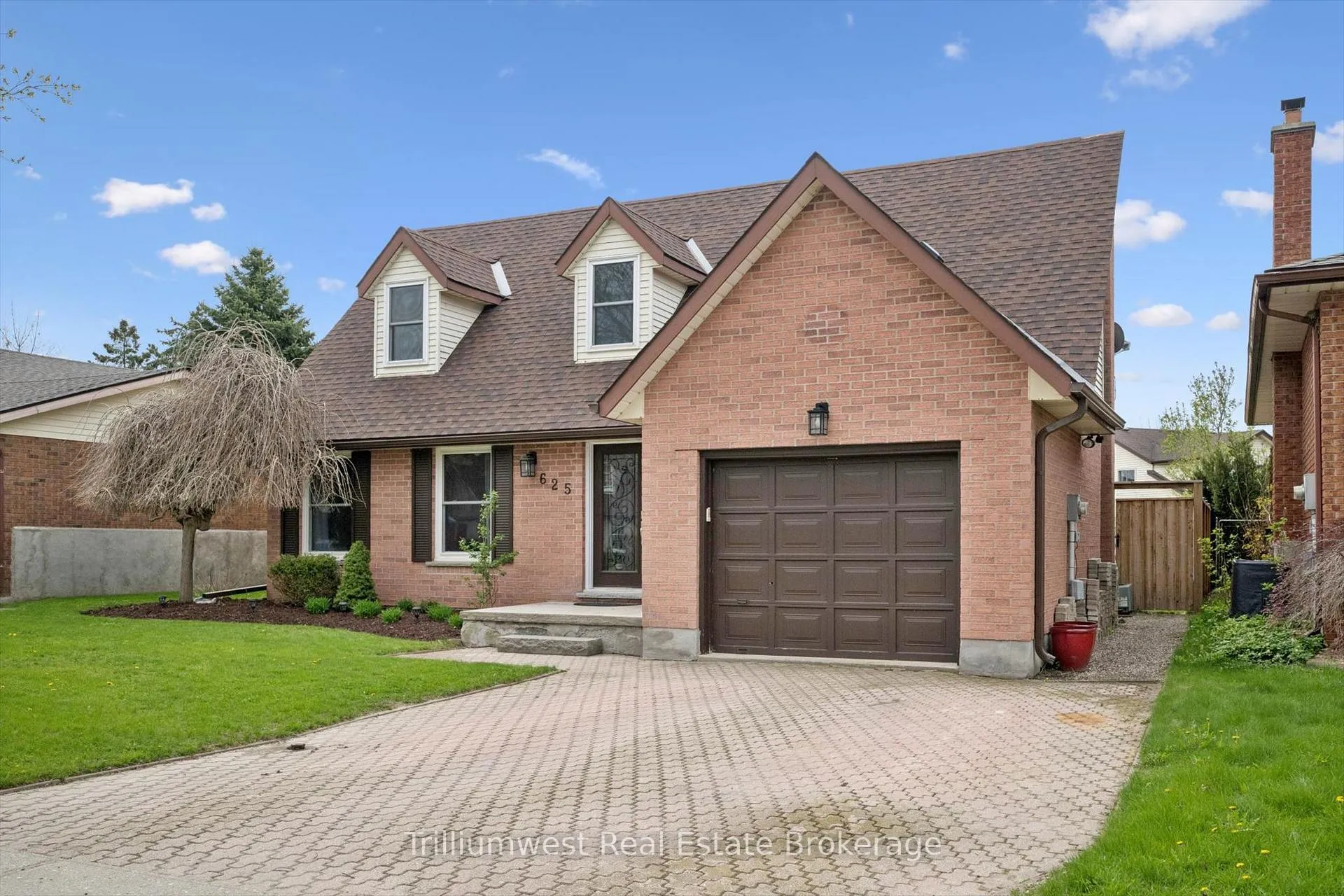 Photo 42 of 625 Pine Island Crescent, Waterloo — HOMEH