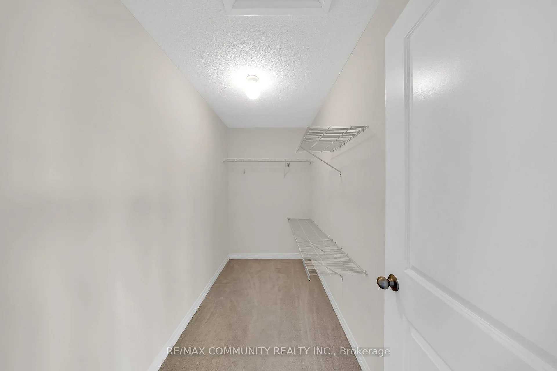 Photo 26 of 101 Sailors Landing, Clarington, Bowmanville — HOMEH