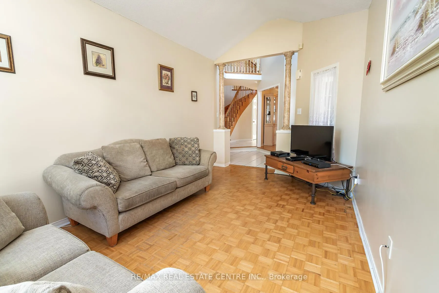 Photo 7 of 7 Curry Crescent, Halton Hills, Georgetown — HOMEH